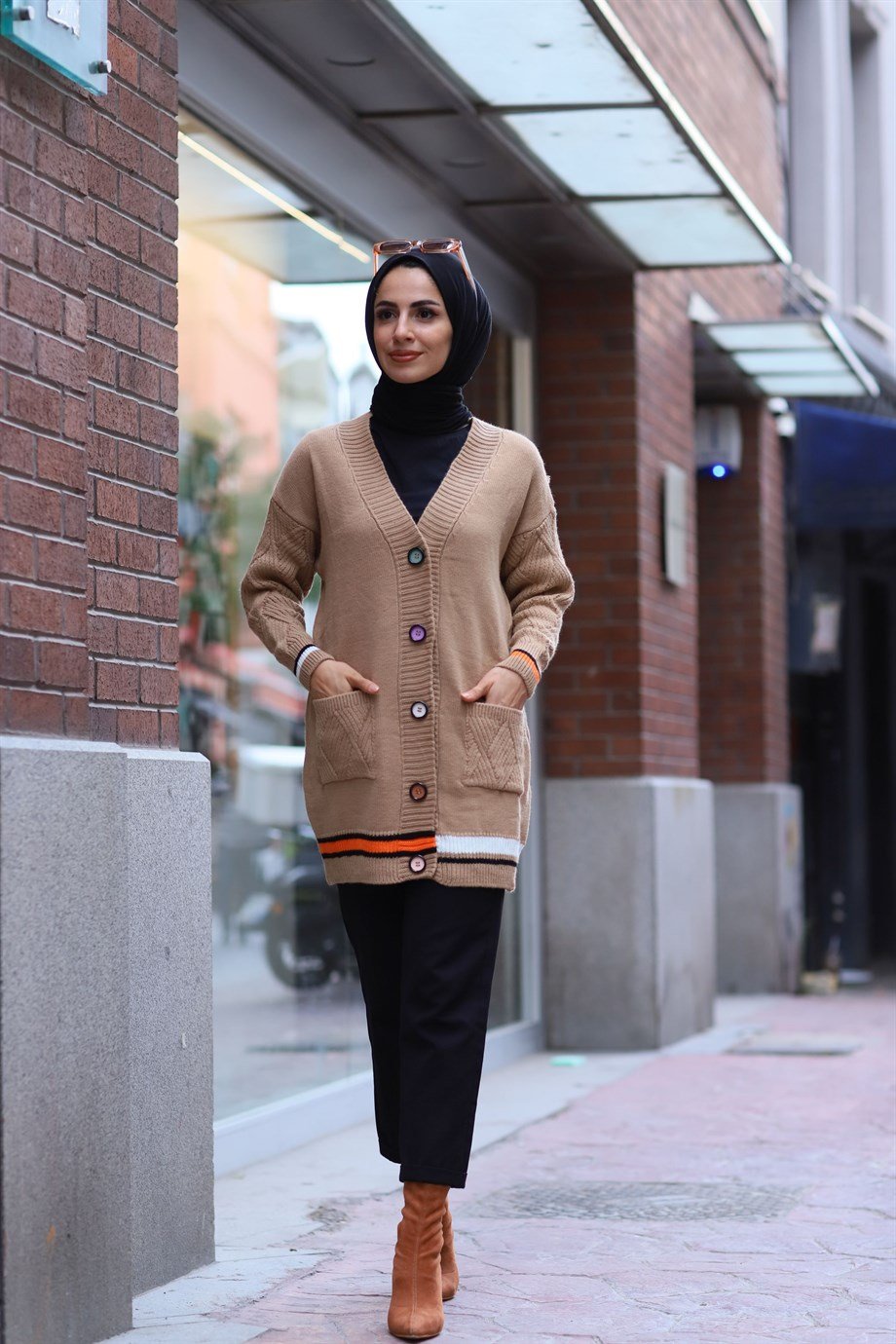 ŞERİT DETAYLI HIRKA CAMEL