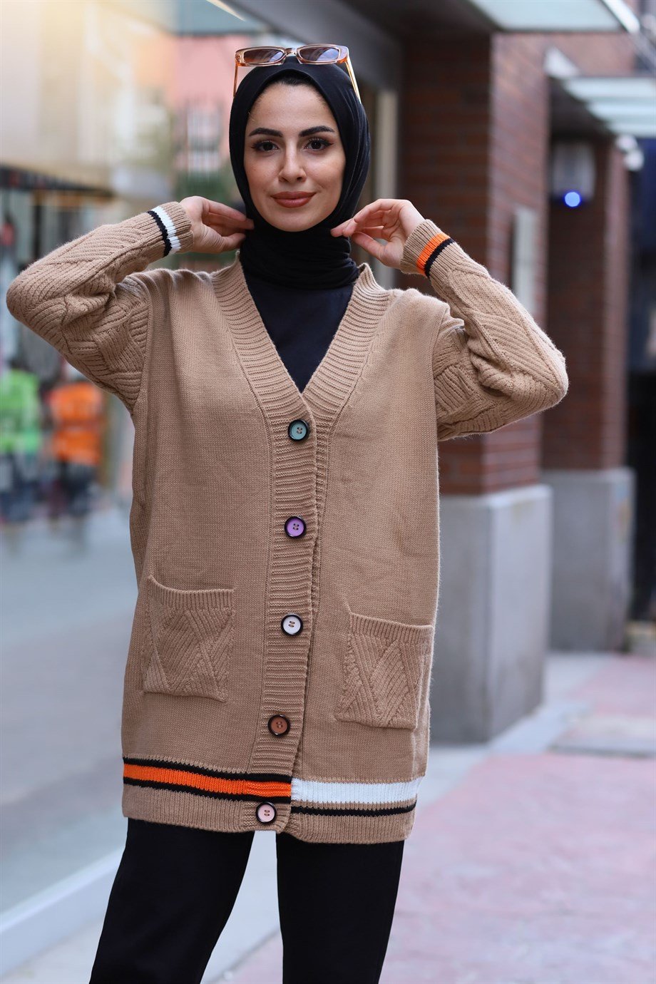 ŞERİT DETAYLI HIRKA CAMEL