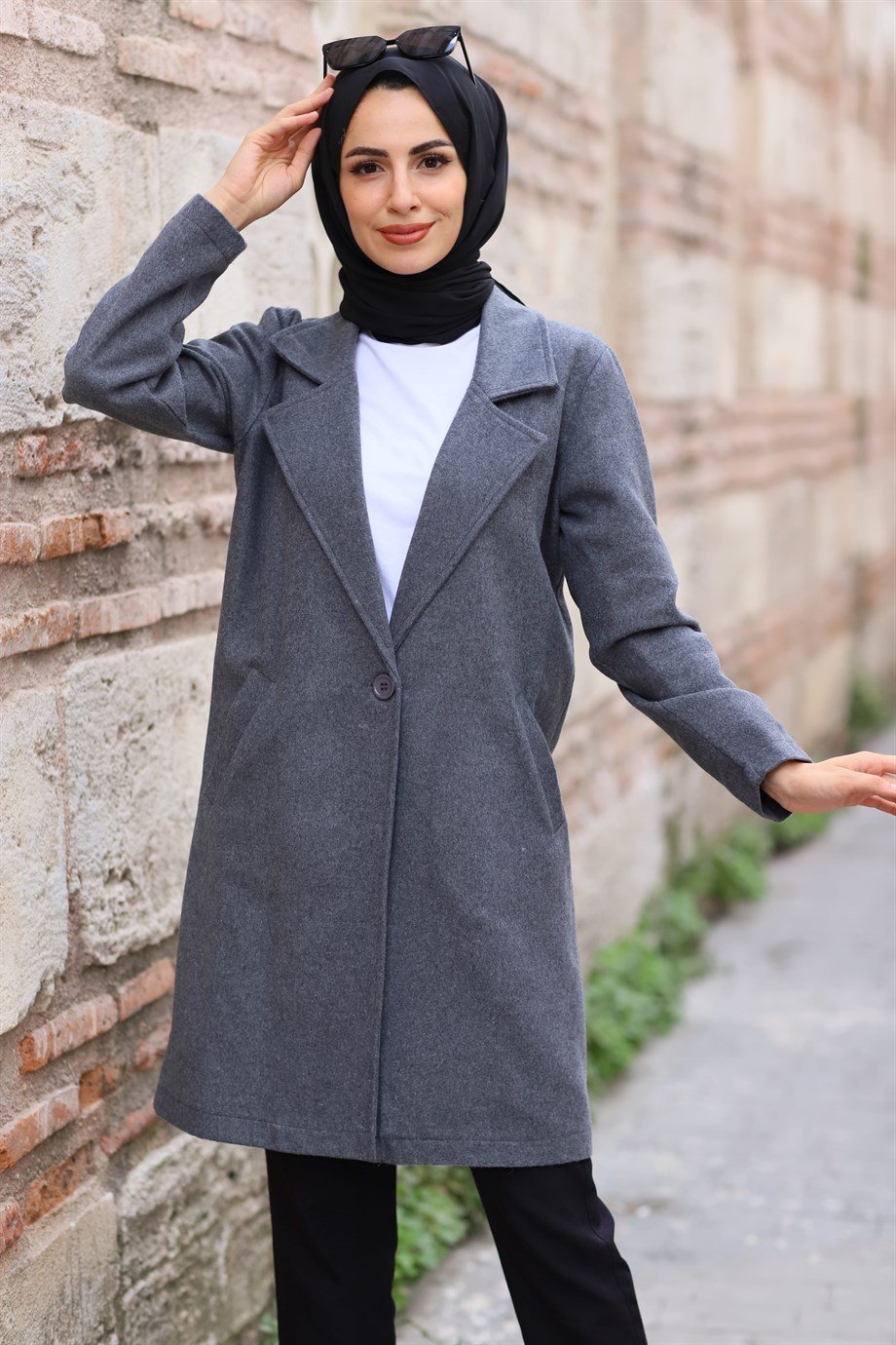 TEK DÜĞME DETAYLI KAŞE FÜME