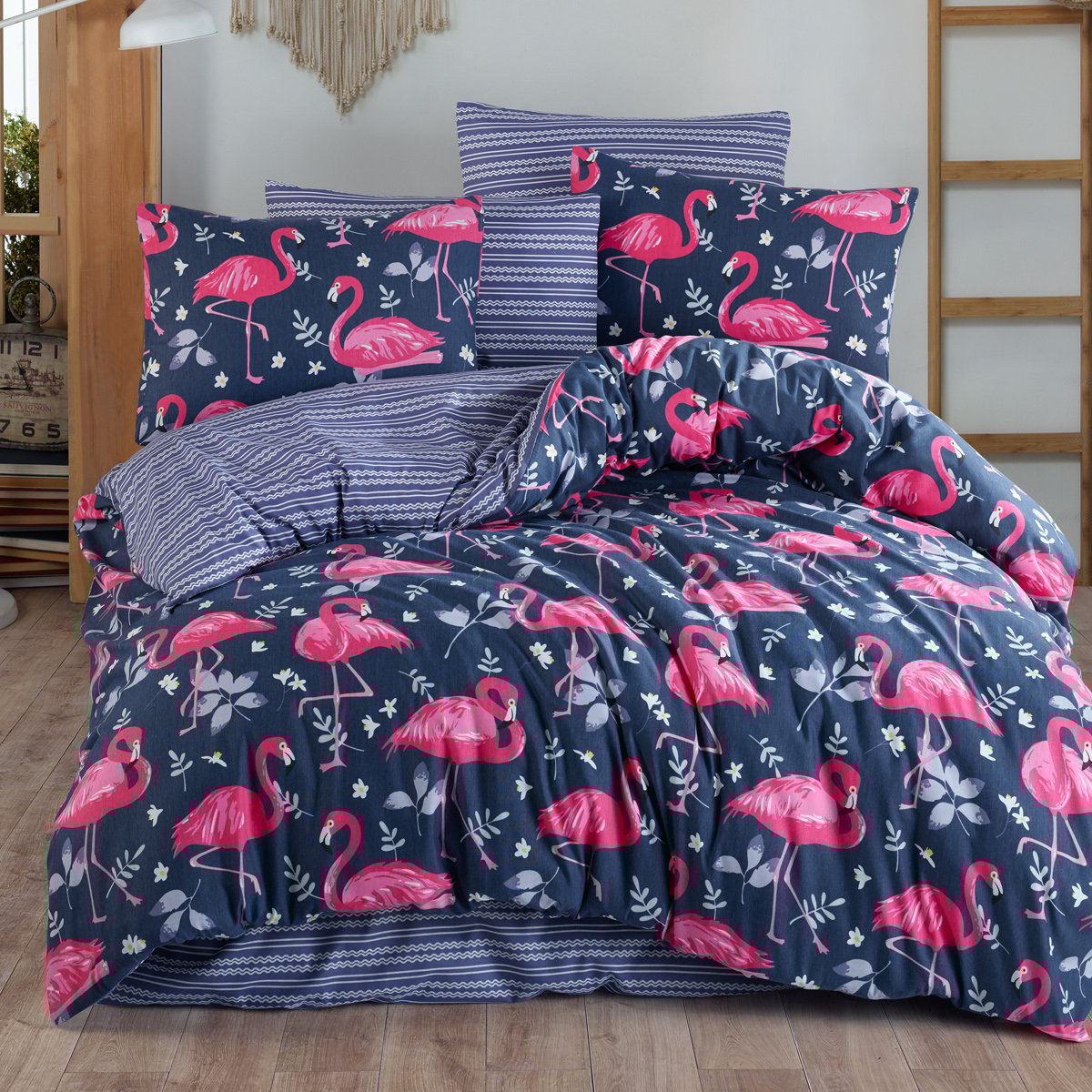 Flamingo Desenli Lacivert Çift Kişilik Nevresim Takımı