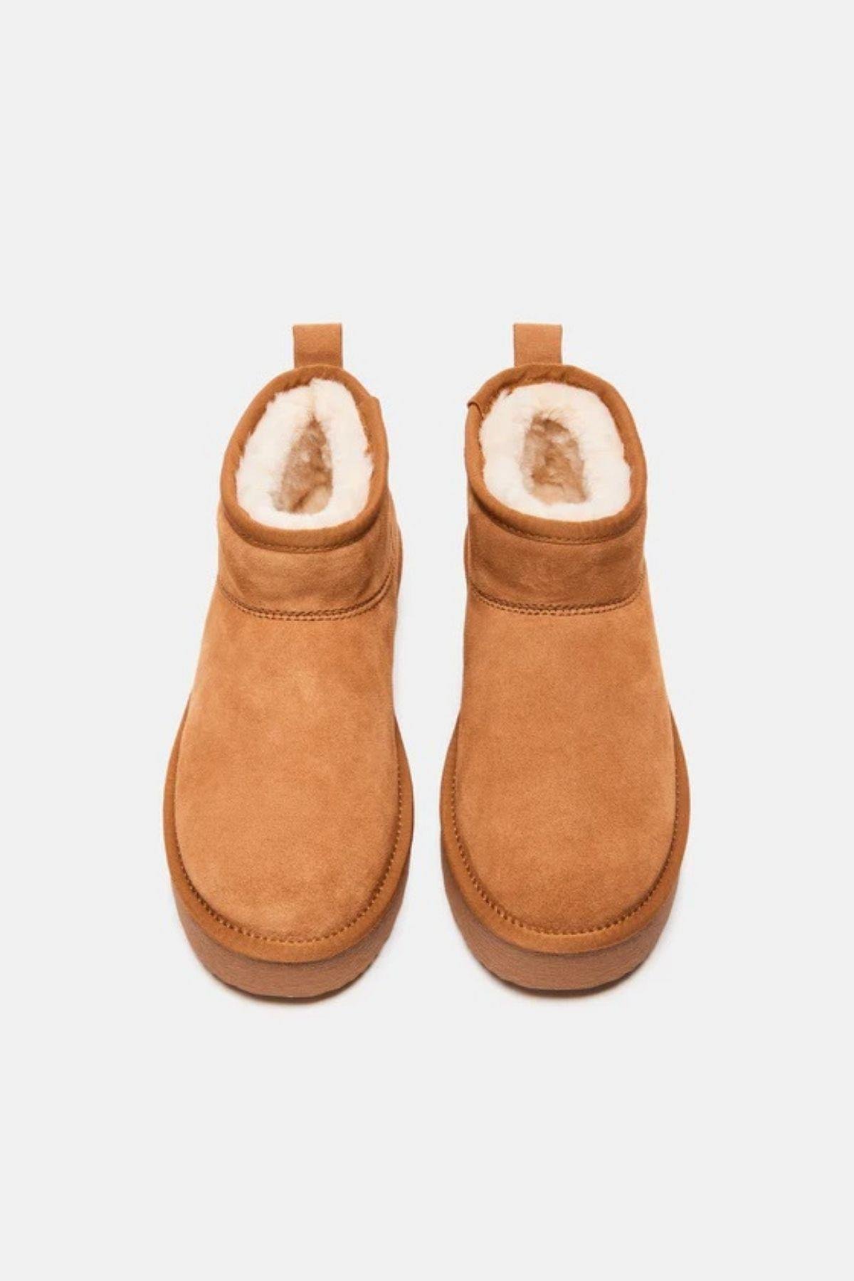 Ugg Taba Bot