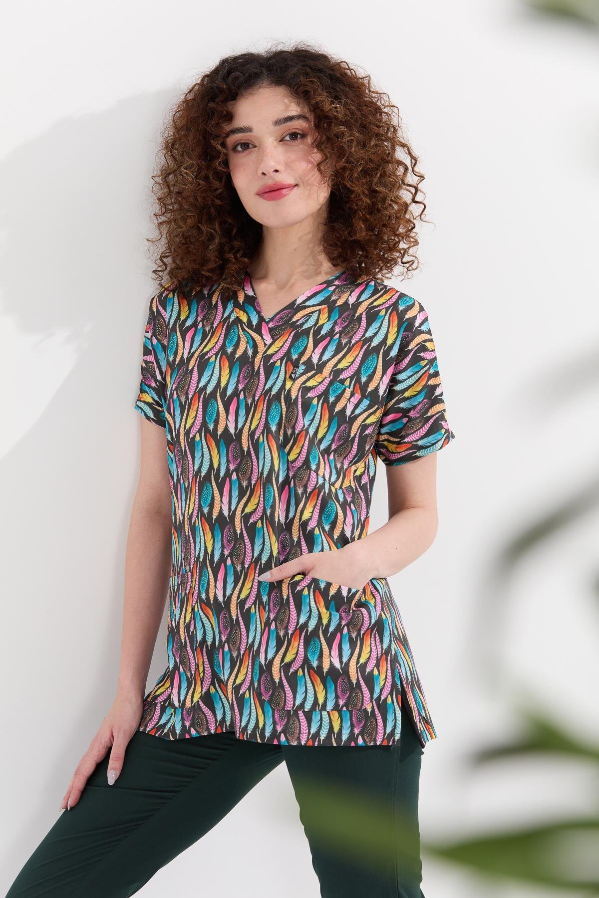 Carnival Basic - Desenli Hemşire Doktor Veteriner Tek Üst Forma (UNISEX), Tüy