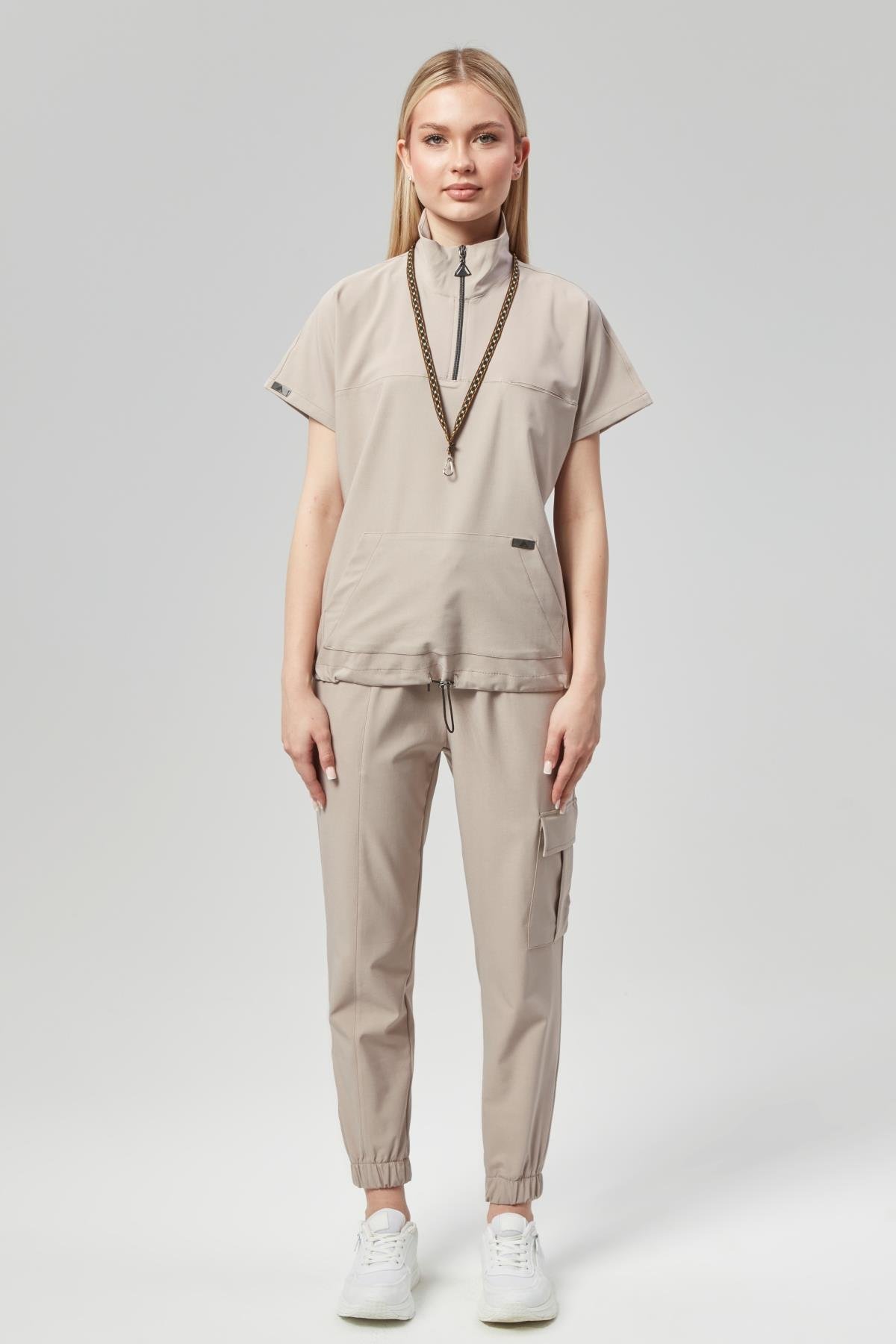 Extreme Cool Woman - Premium Çift Yön Likralı Doktor Hemşire Forma Takımı (KADIN), Kumsal