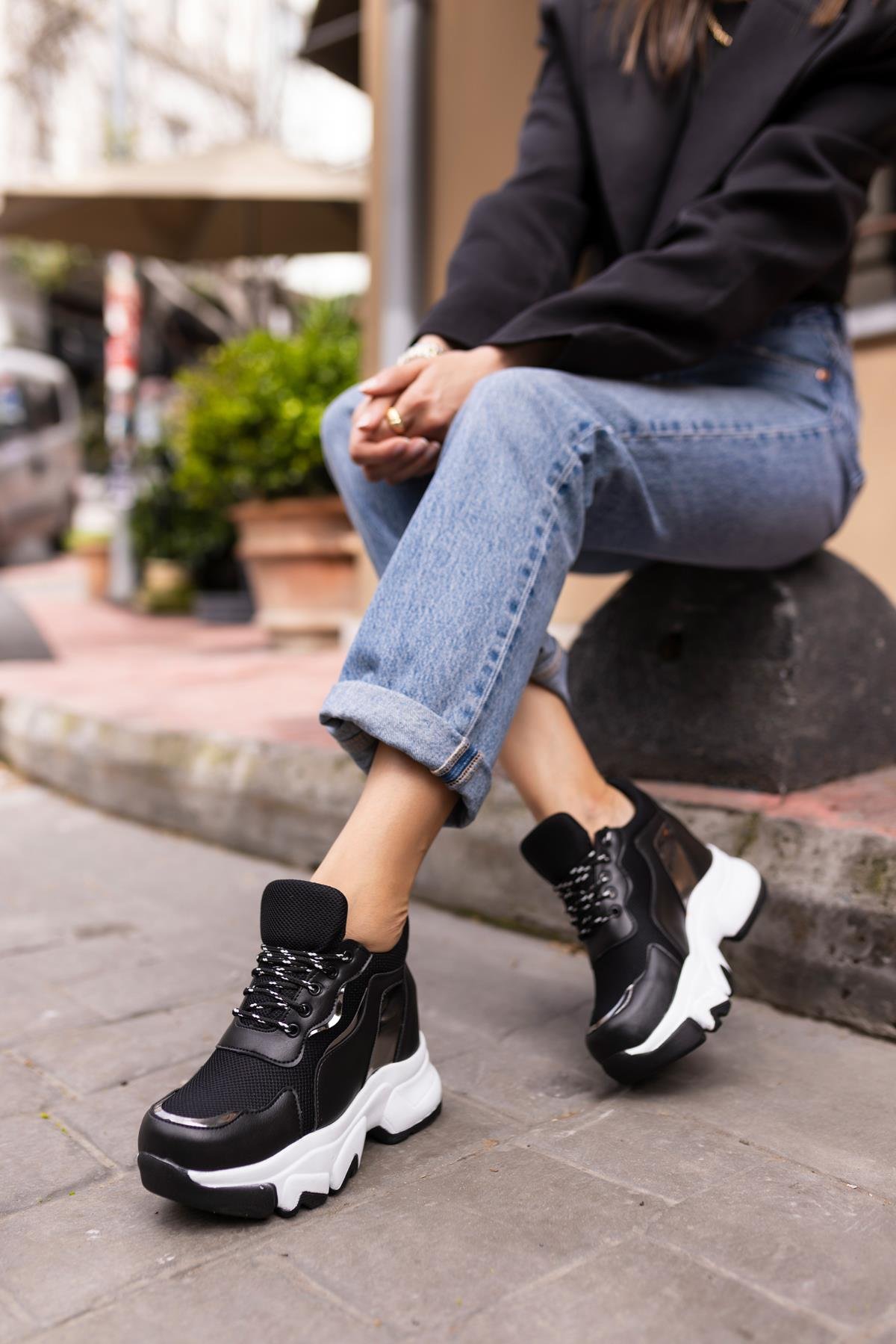 RİPA KADİN SİYAH DOLGU TOPUK SNEAKER