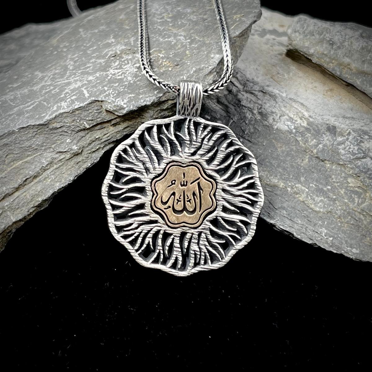  Arapça Allah Yazılı Desenli Gümüş Kolye