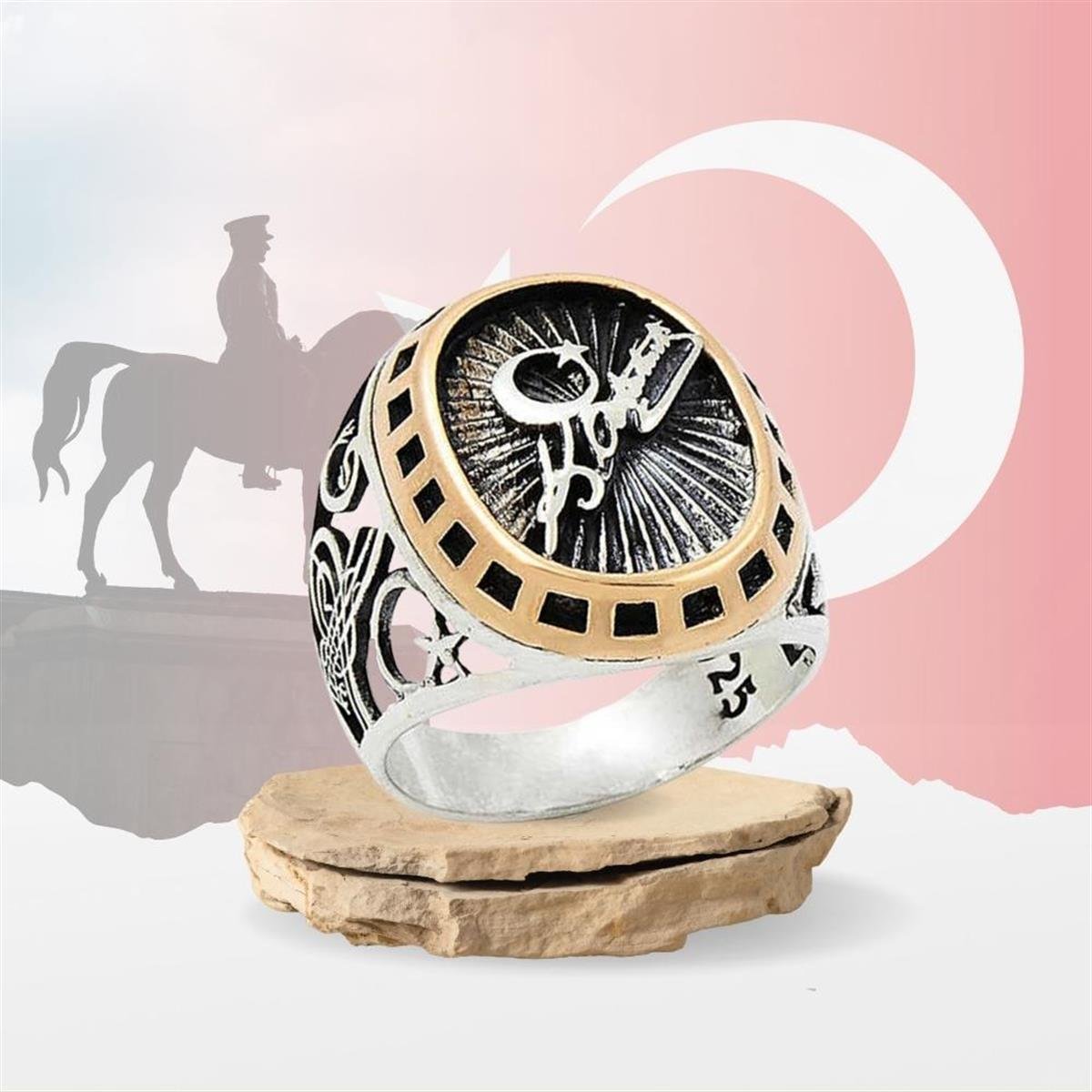 Üç Boyutlu Kemal Atatürk İmzalı Tuğra Ve Vav Motifli Gümüş Erkek Yüzük