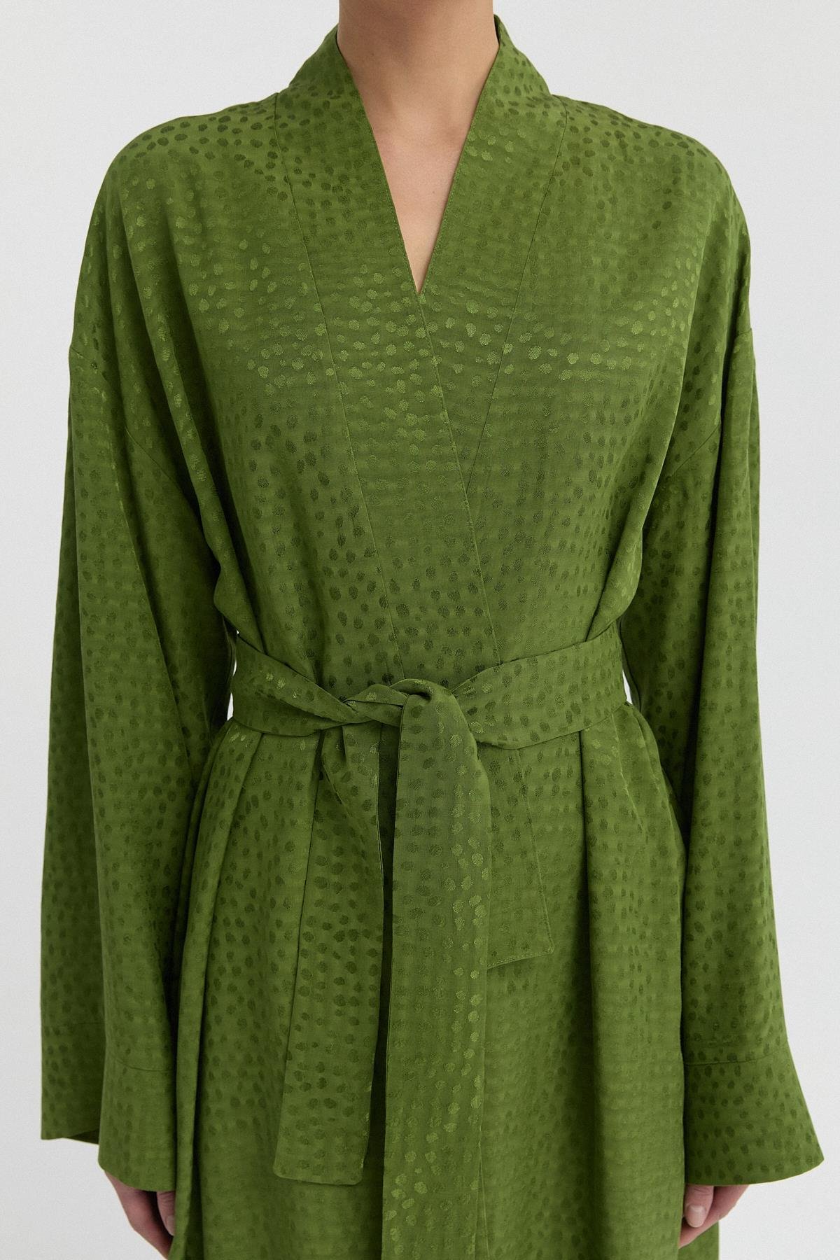 Jakarlı Uzun Kimono{KATEGORİ}