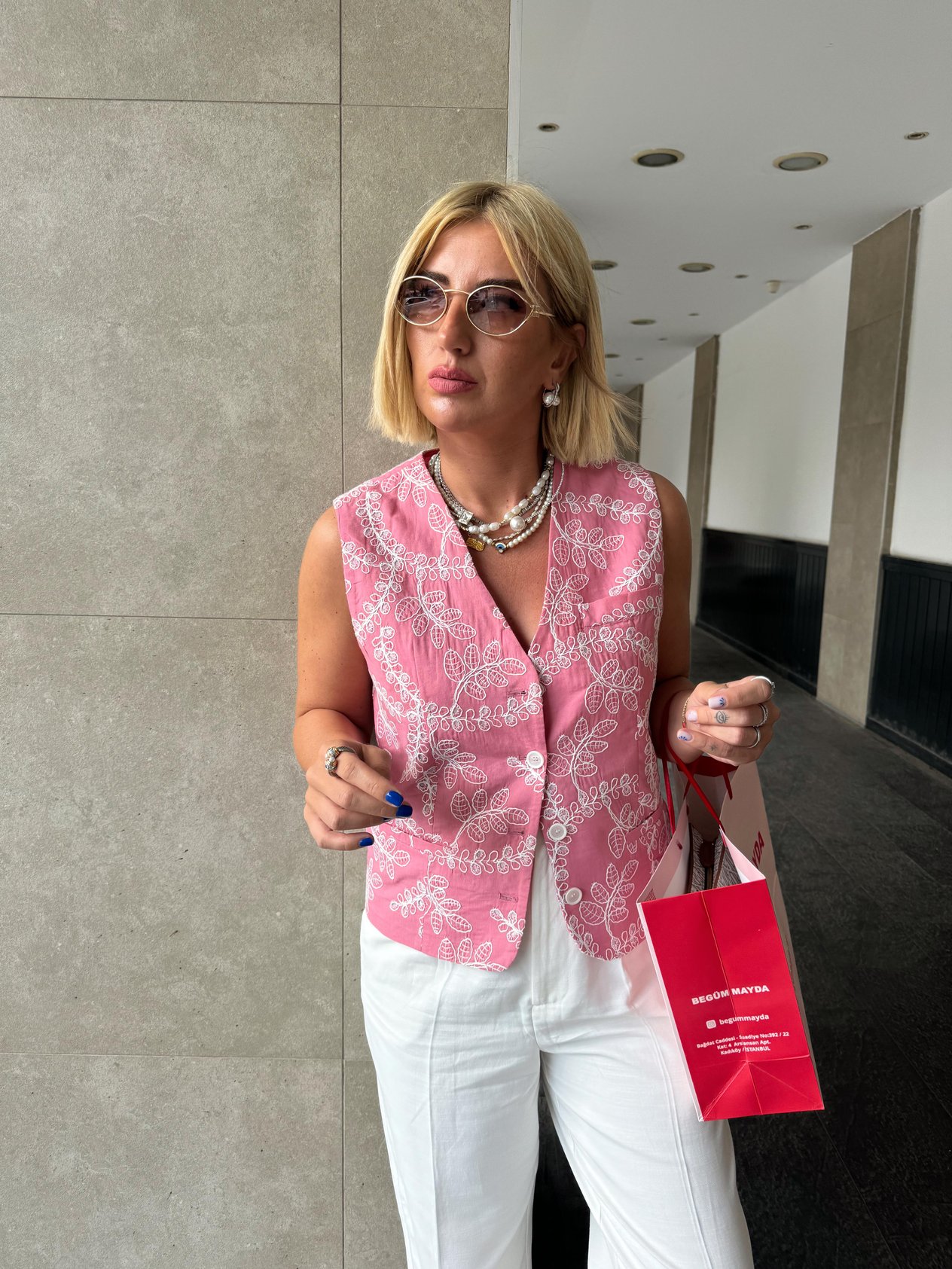 %100 Coton Nakış İşlemeli Pembe Yelek