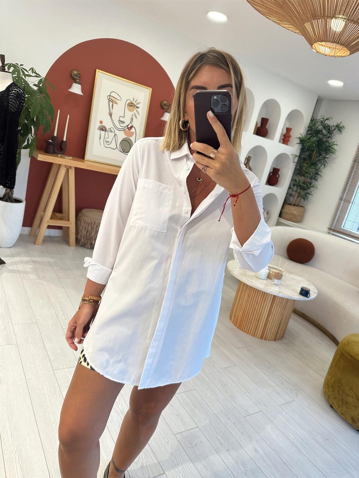 %100 Cotton Beyaz Yandan Yırtmaçlı Beyaz Poplin Gömlek