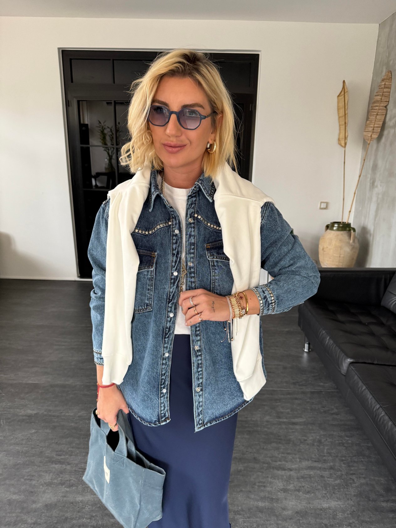 Orijinal Model , Zımba Detaylı , Premium Jean Gömlek