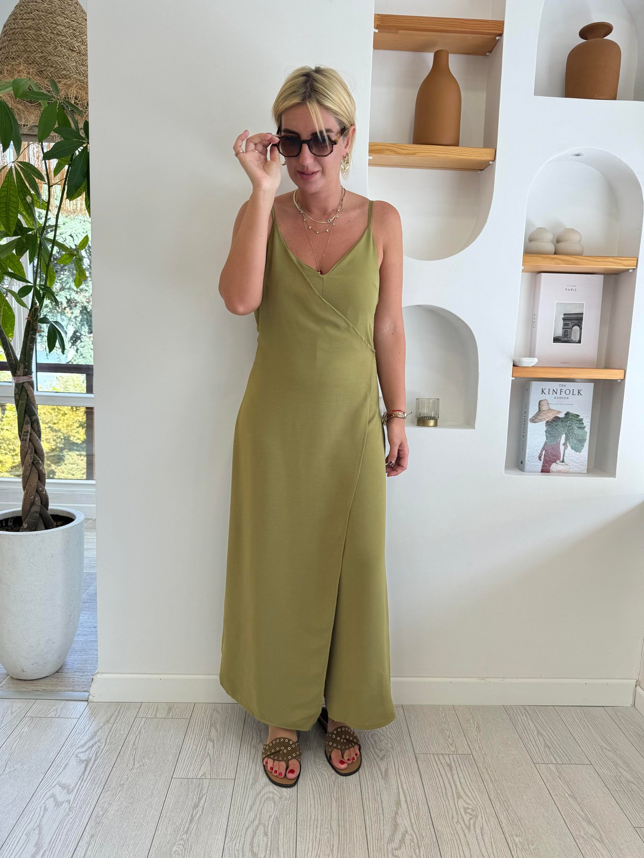 Önü Kapaklı , Likralı Yeşil Tulum