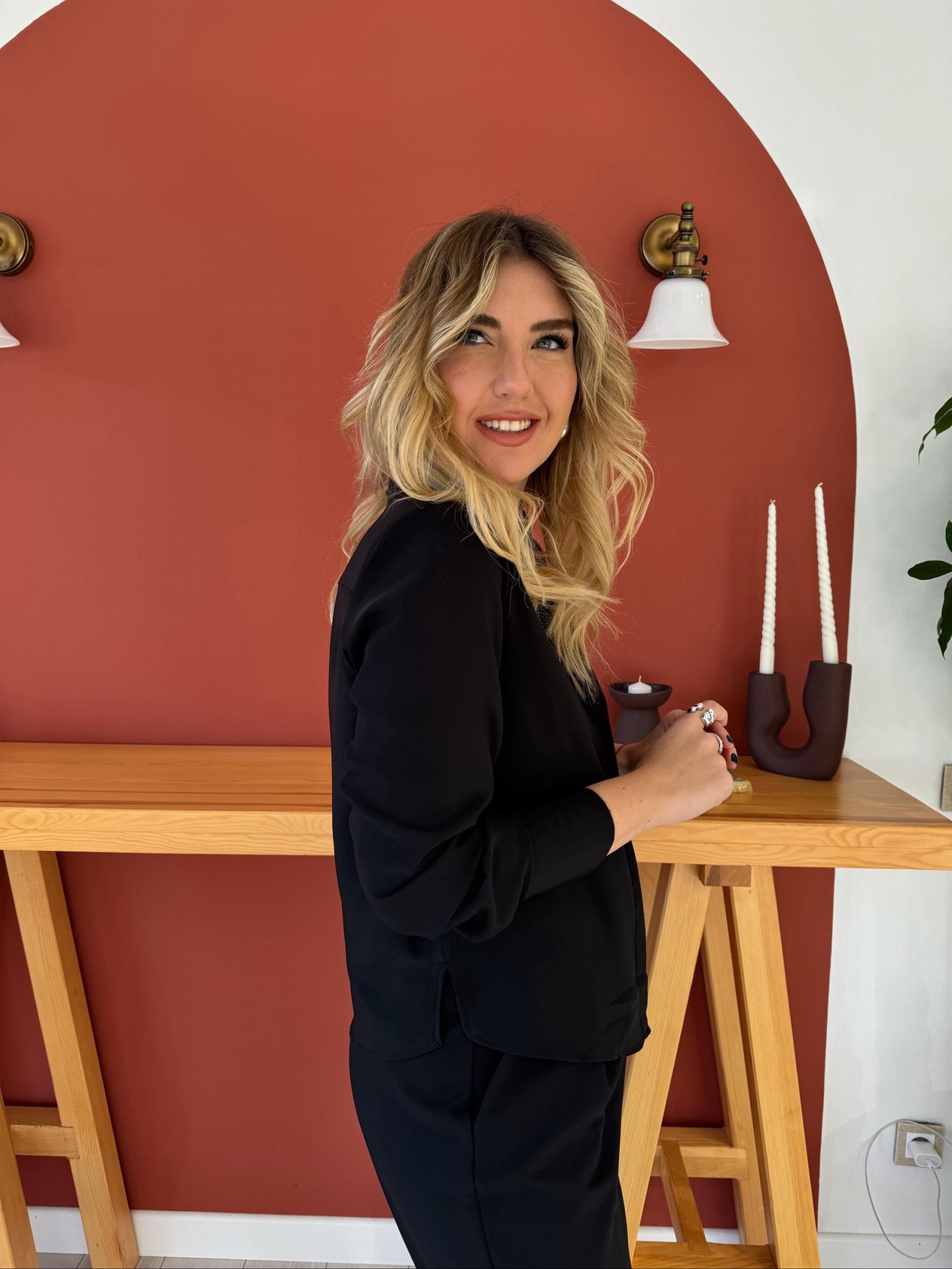 Orijinal Model Sarkıt Taş Yakalı Premium Kumaş Siyah Gömlek