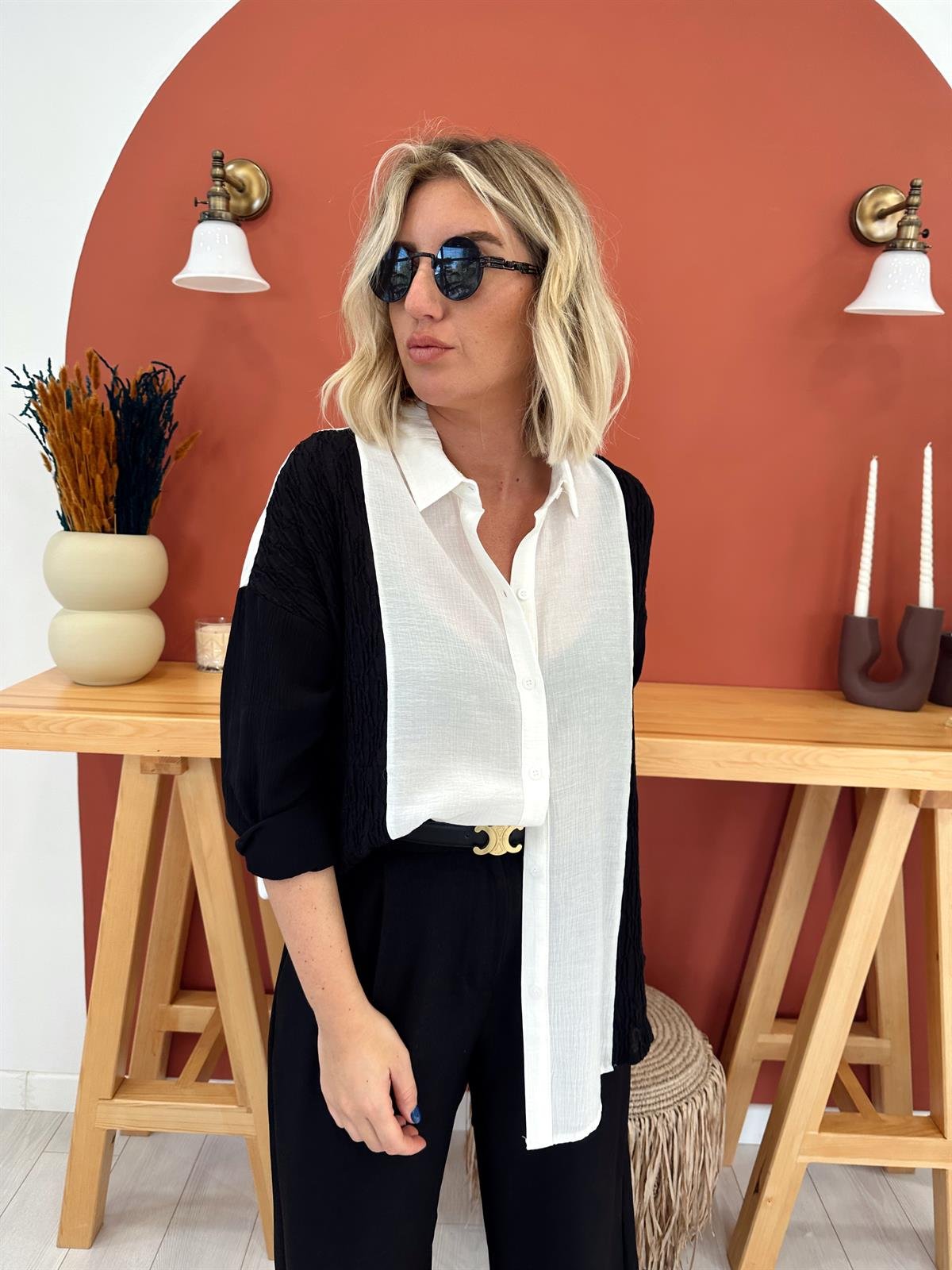 Orjinal Model , Örgü Kenar Detaylı , Siyah Beyaz Gömlek