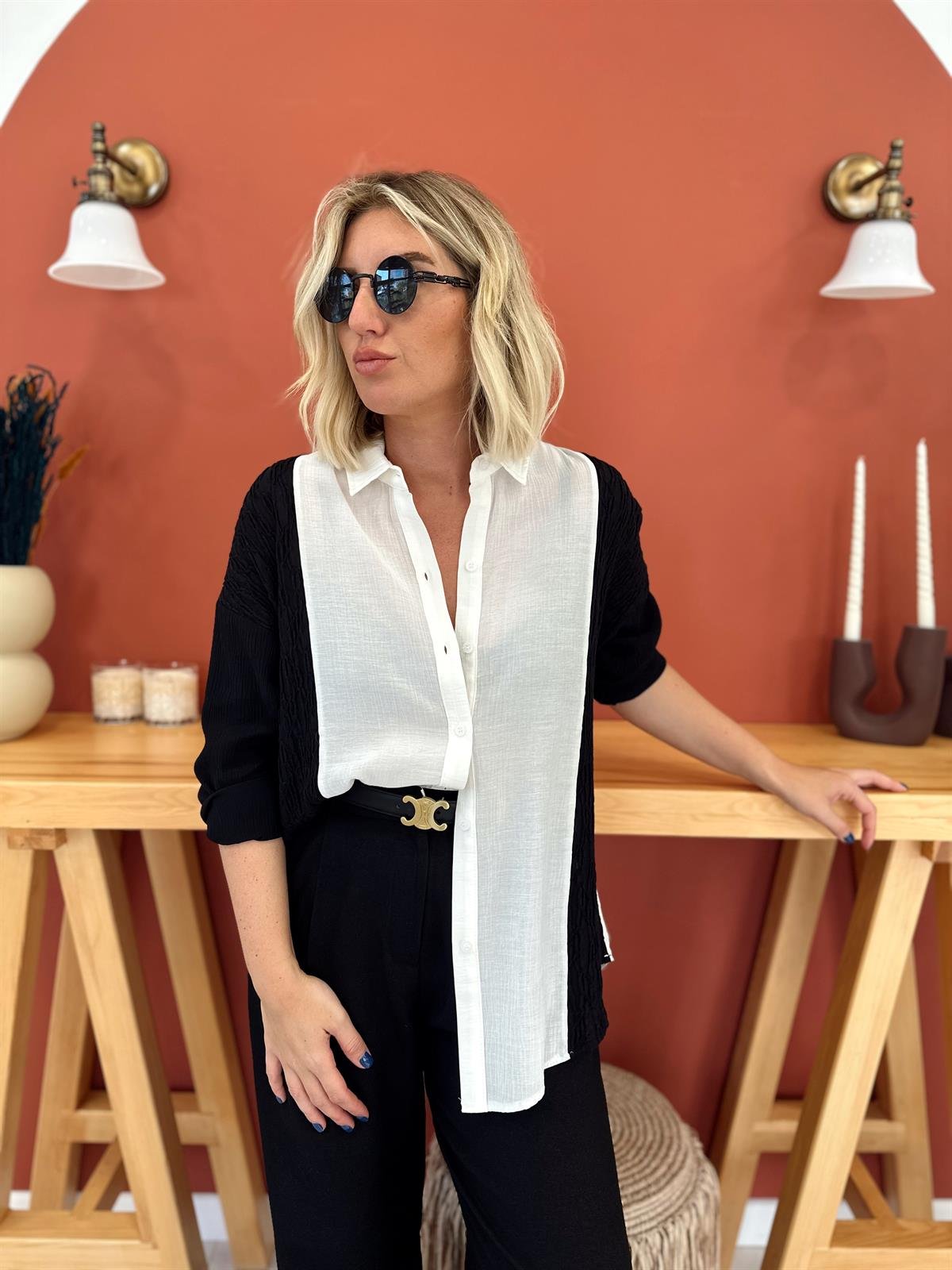 Orjinal Model , Örgü Kenar Detaylı , Siyah Beyaz Gömlek