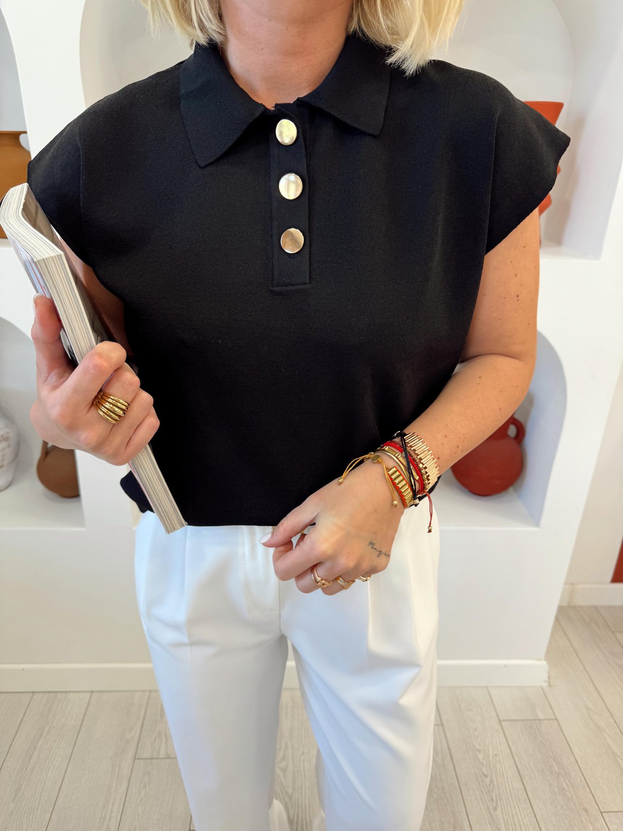 Orjinal Model Polo Yaka Gold Düğmeli Siyah Triko