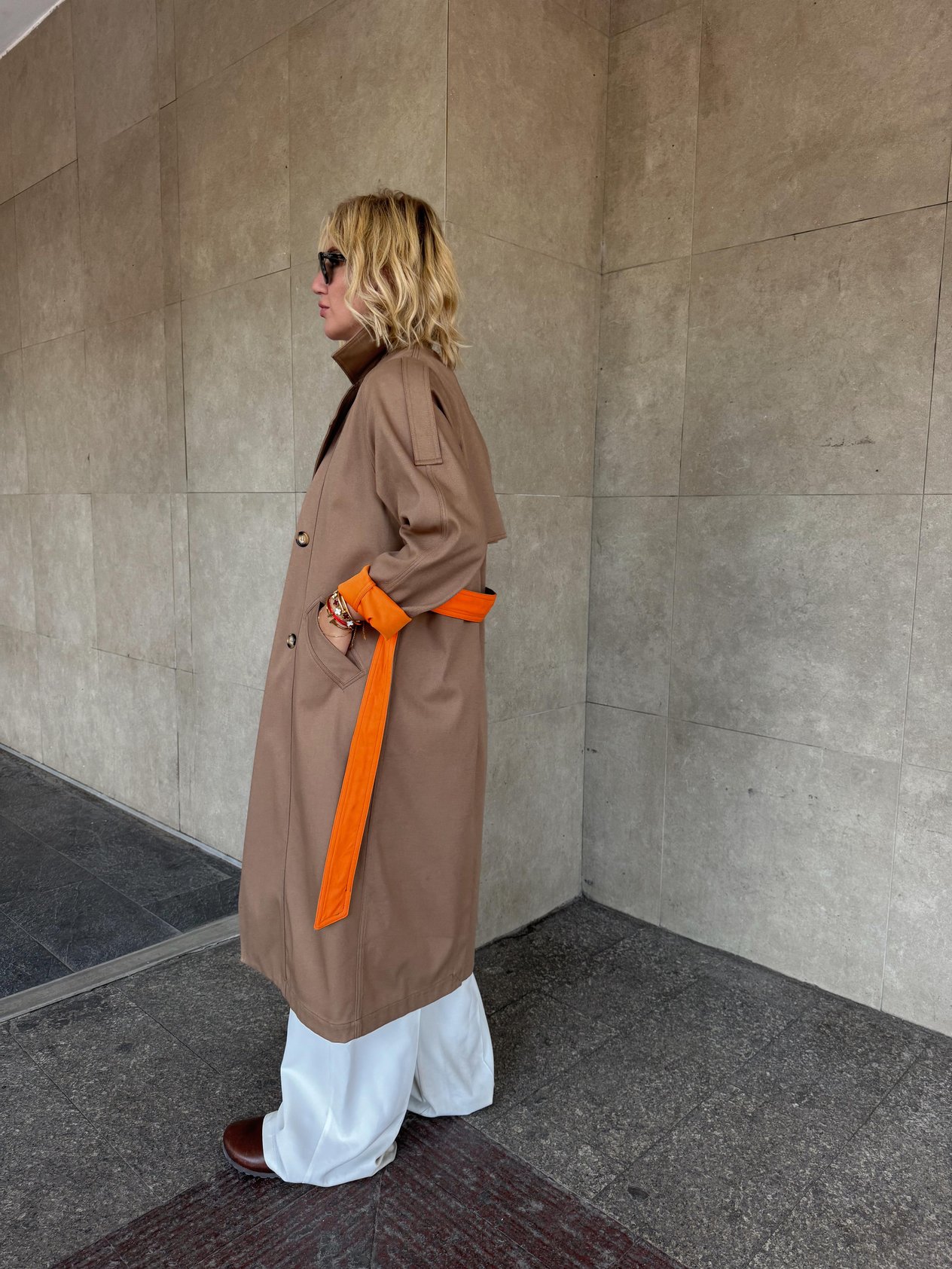 Özel Üretim Turuncu Astarlı Camel Trençkot