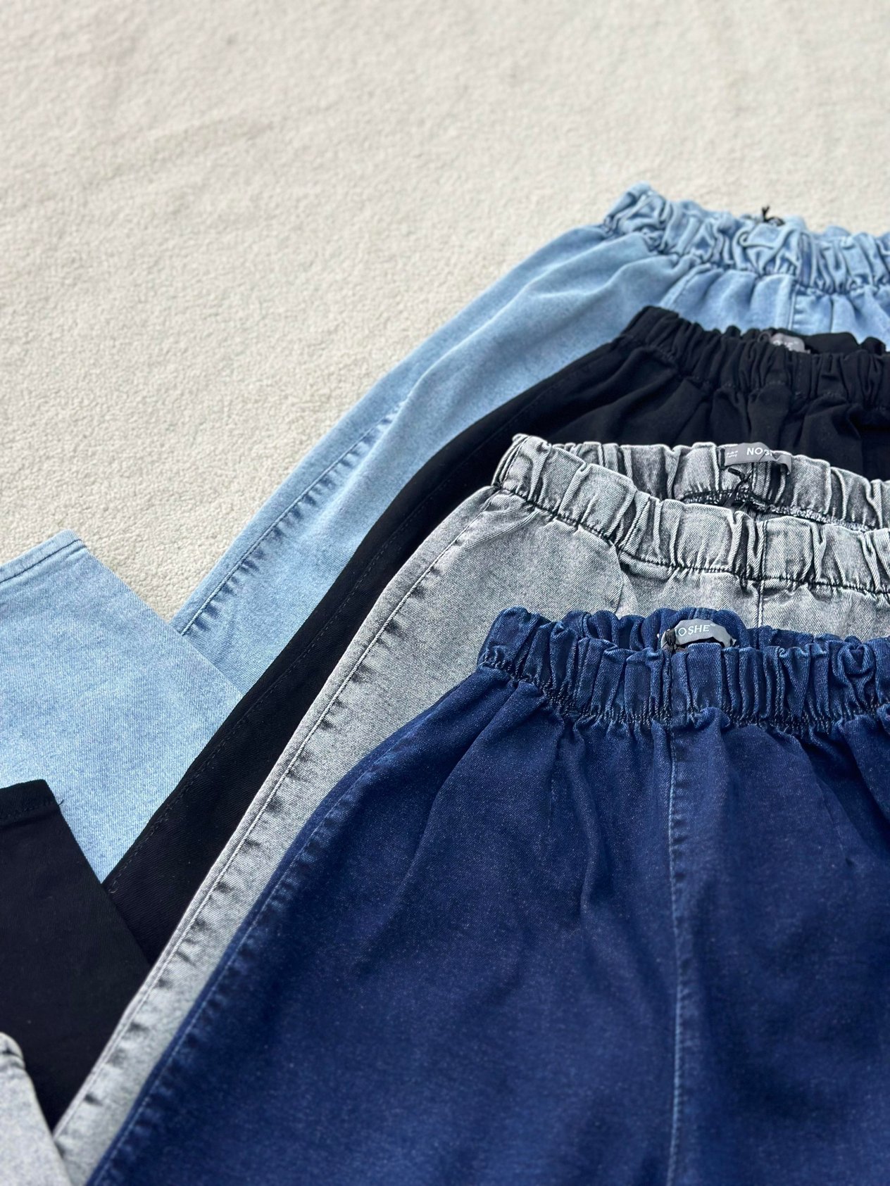 Koyu Mavi Renk Beli Lastikli Ve Likralı Kadın Denim Pantolon