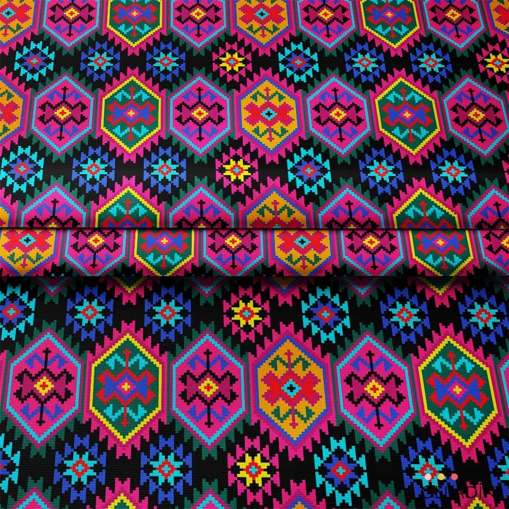 Canlı Renkli Anadolu Kilim Desenli Kumaş