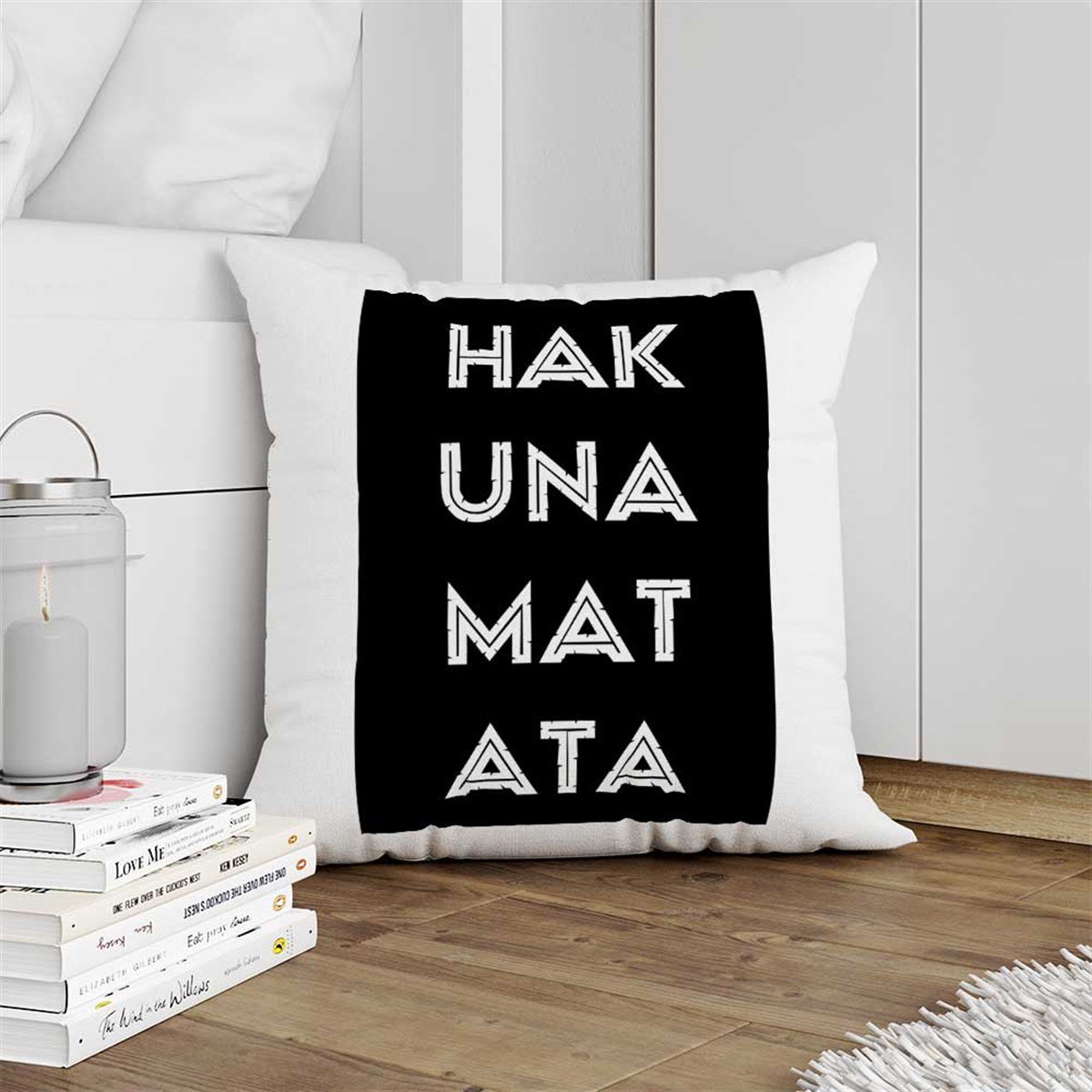 Hakuna Matata Yazılı (Siyah-Beyaz) Kırlent Kumaşı