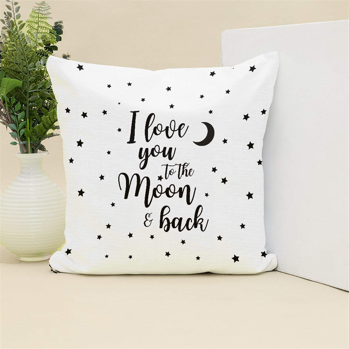 I love you to the moon back. Kırlent Kumaşı
