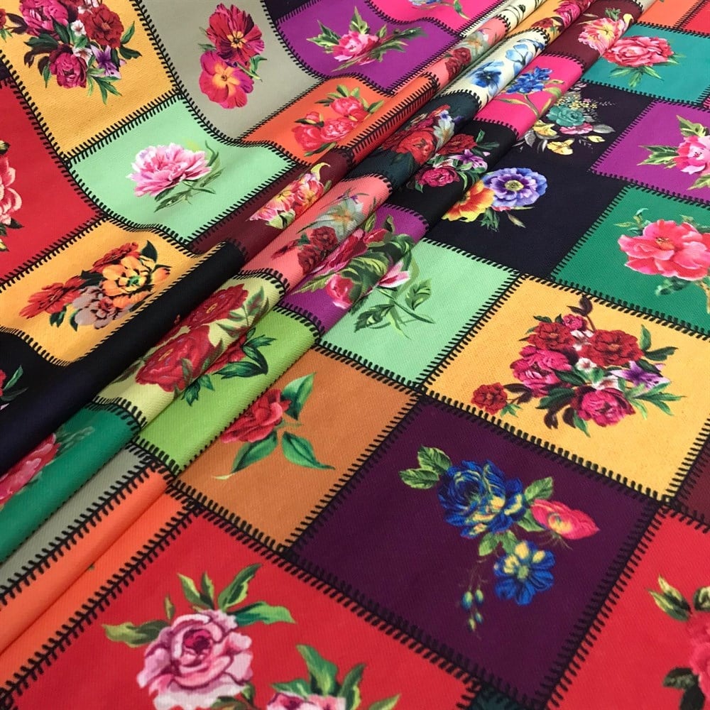 Kanaviçe Patchwork Desenli Kumaş