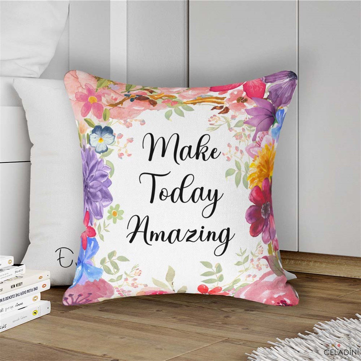 Make Today Amazing Yazılı (Çiçekli) Kırlent Kumaşı