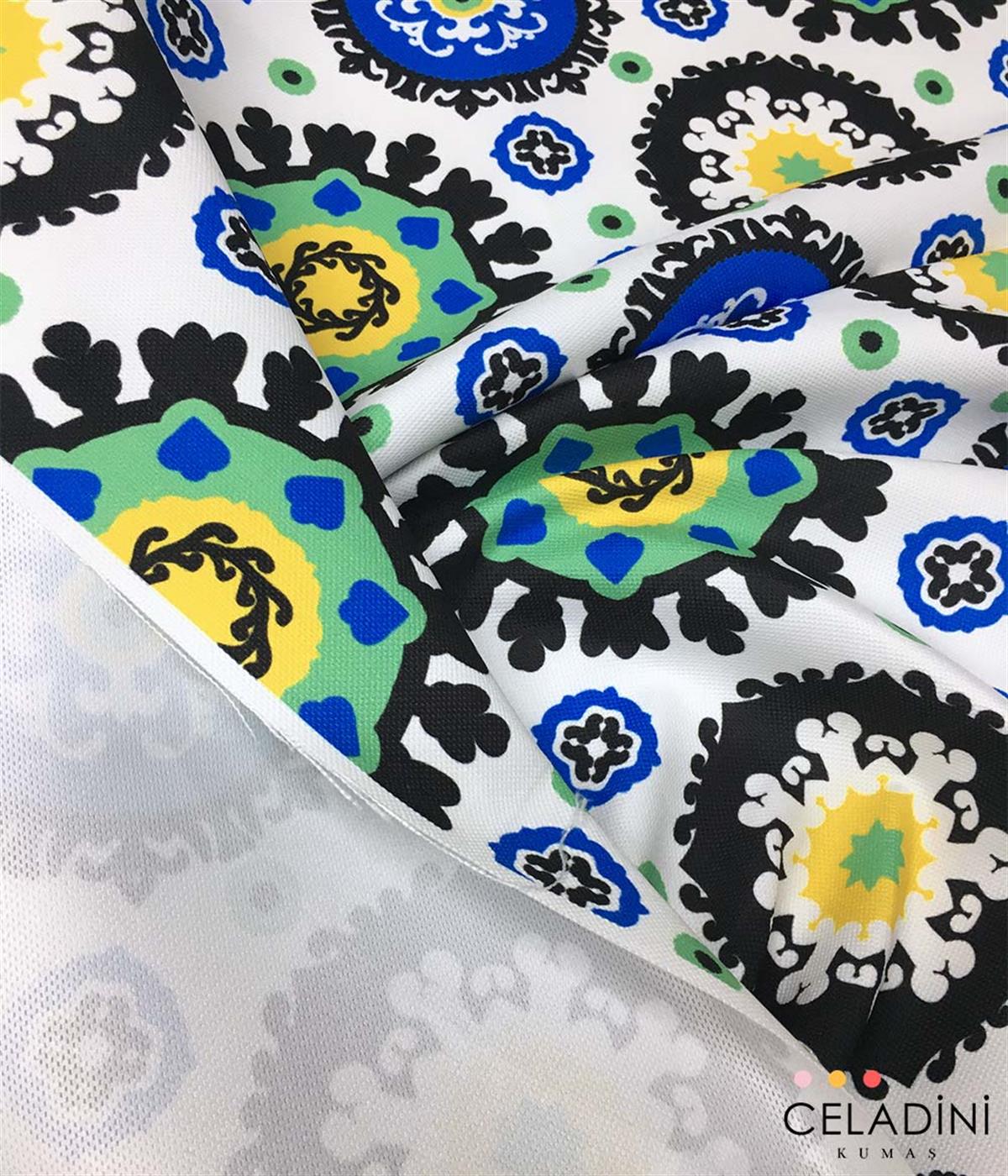 Mavi Siyah Özbek Çiçek Desenli Kumaş
