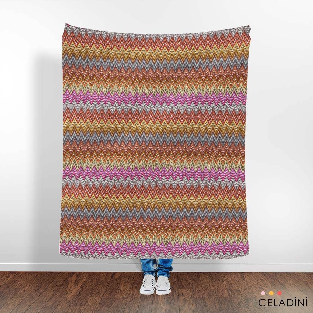 Missoni Tarzı Renk Geçişli Fuşya Kahve Zigzag Kumaş