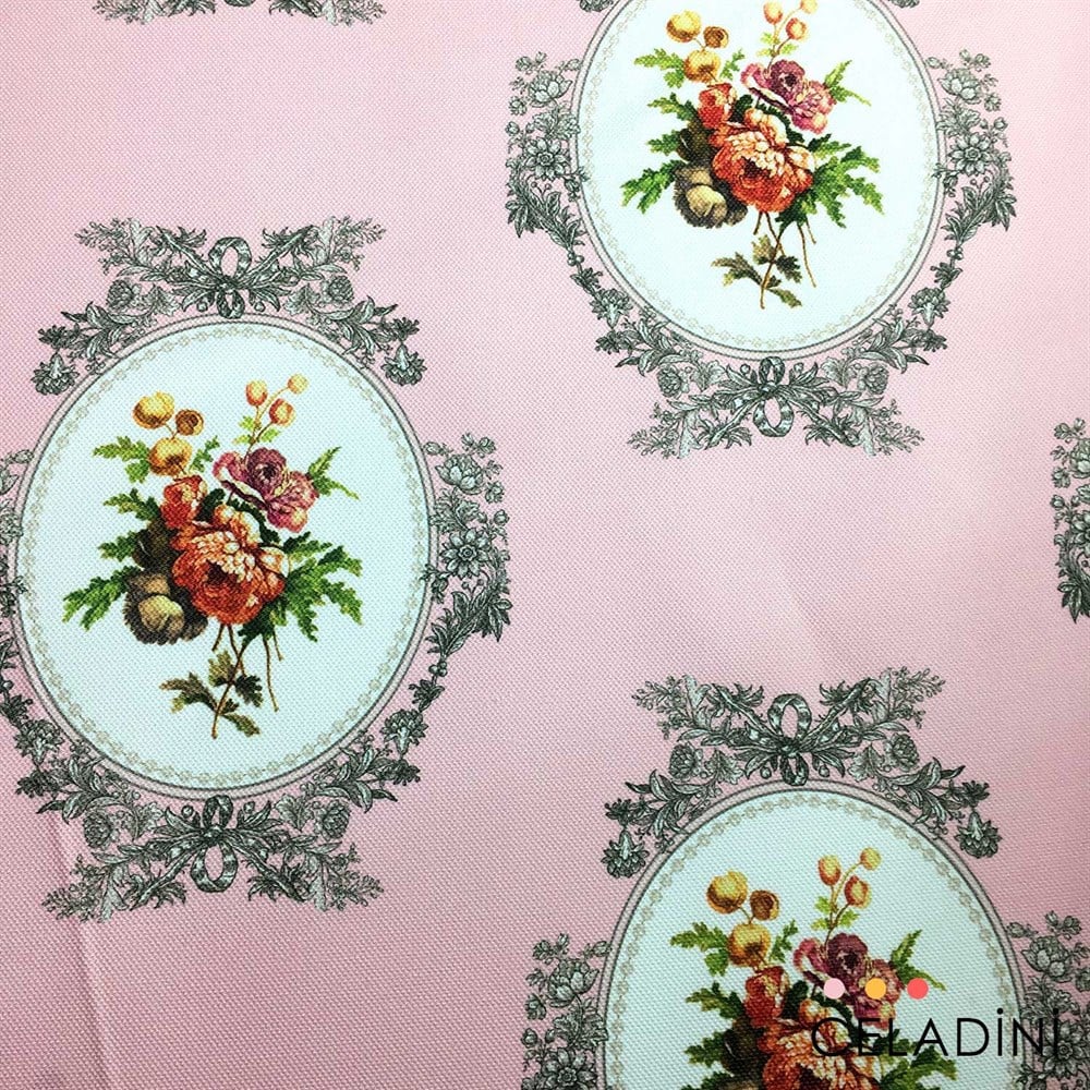 Pembe Fon Vintage Çerçeve ve Çiçek Desenli Kumaş