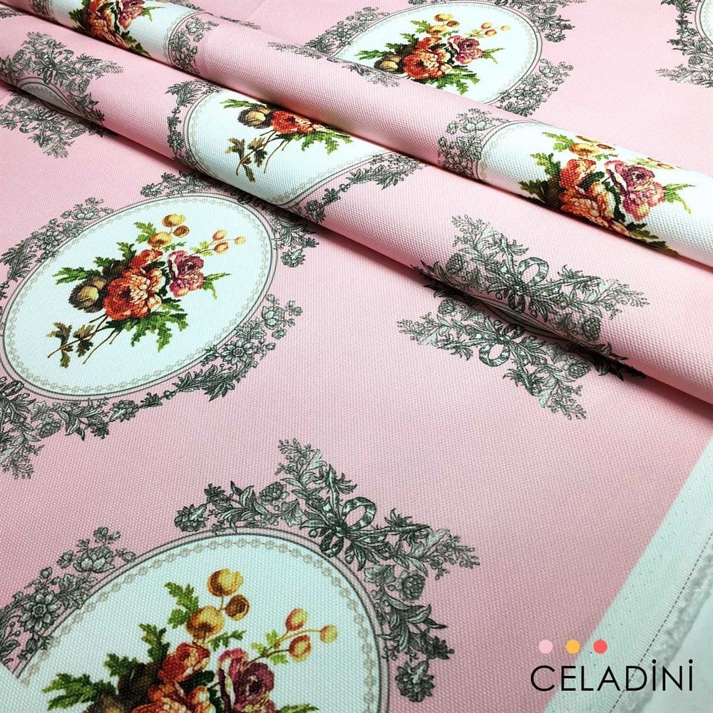 Pembe Fon Vintage Çerçeve ve Çiçek Desenli Kumaş