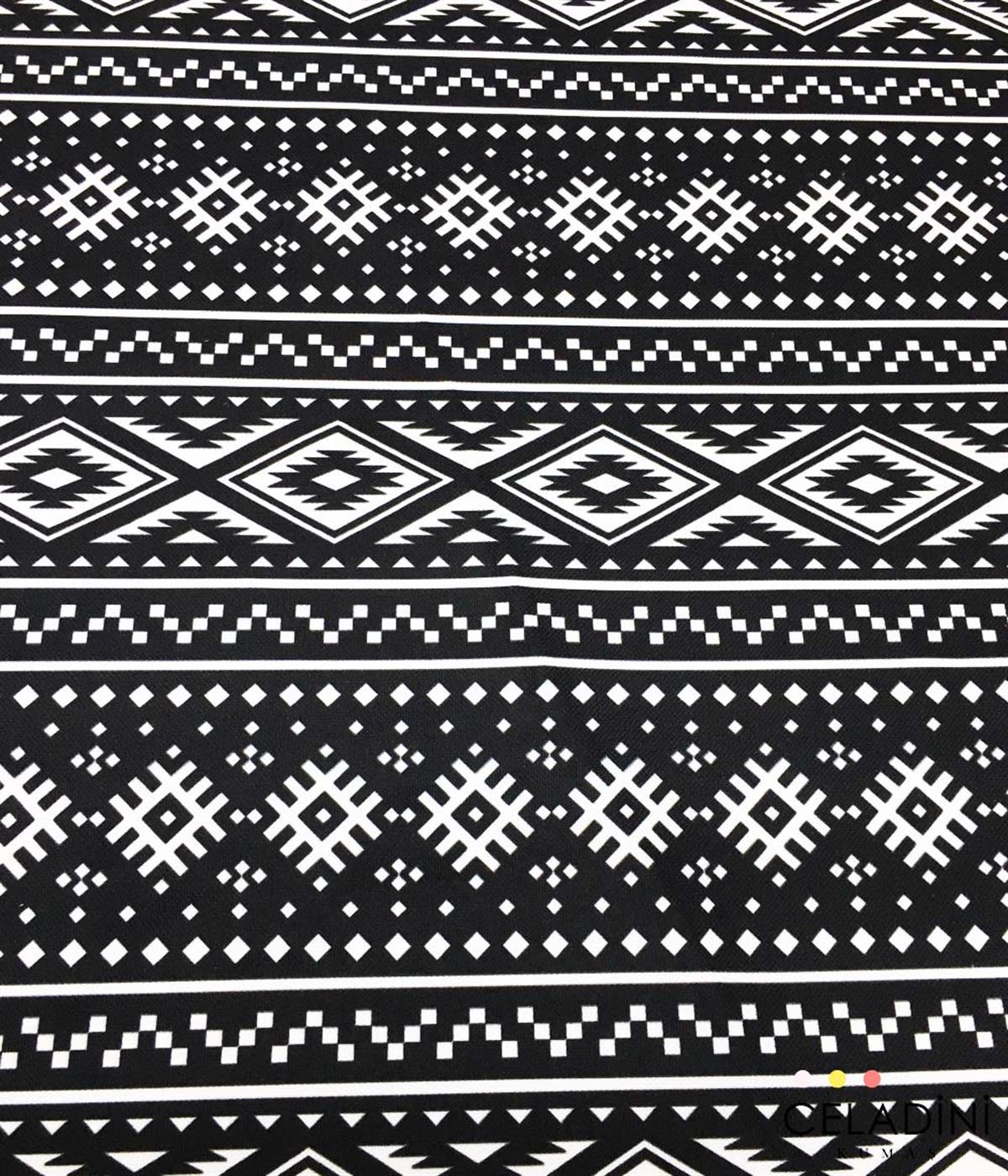 Siyah Beyaz Modern Kilim Desenli Kumaş