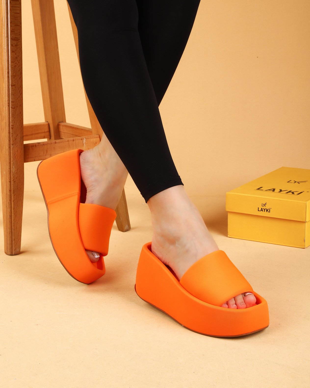 002011620000002LAYKİSlipper Volga Renkli Yüksek Taban Lüx Terlik 8 CM