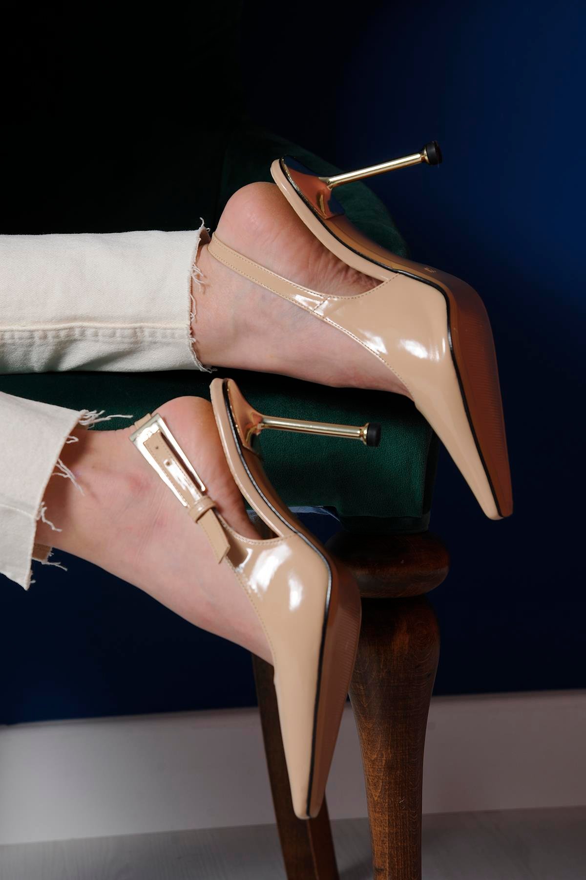 Alvin Ten Toka Detaylı Stiletto Sandalet 