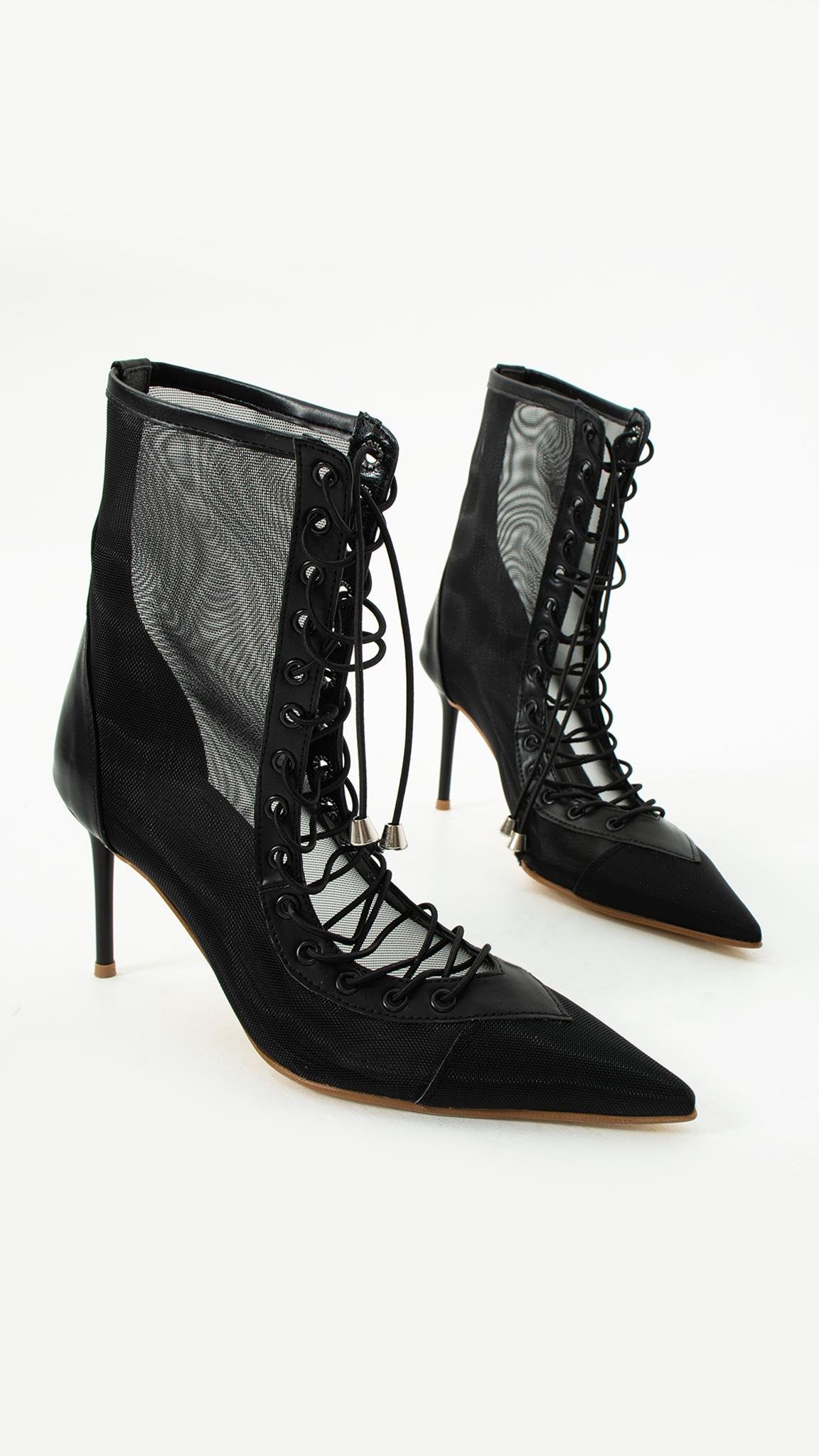 Lotus Siyah Tül Detaylı Bootie    