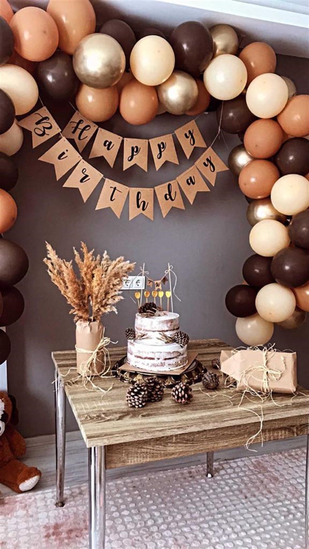 El yazısı Happy Birthday flama