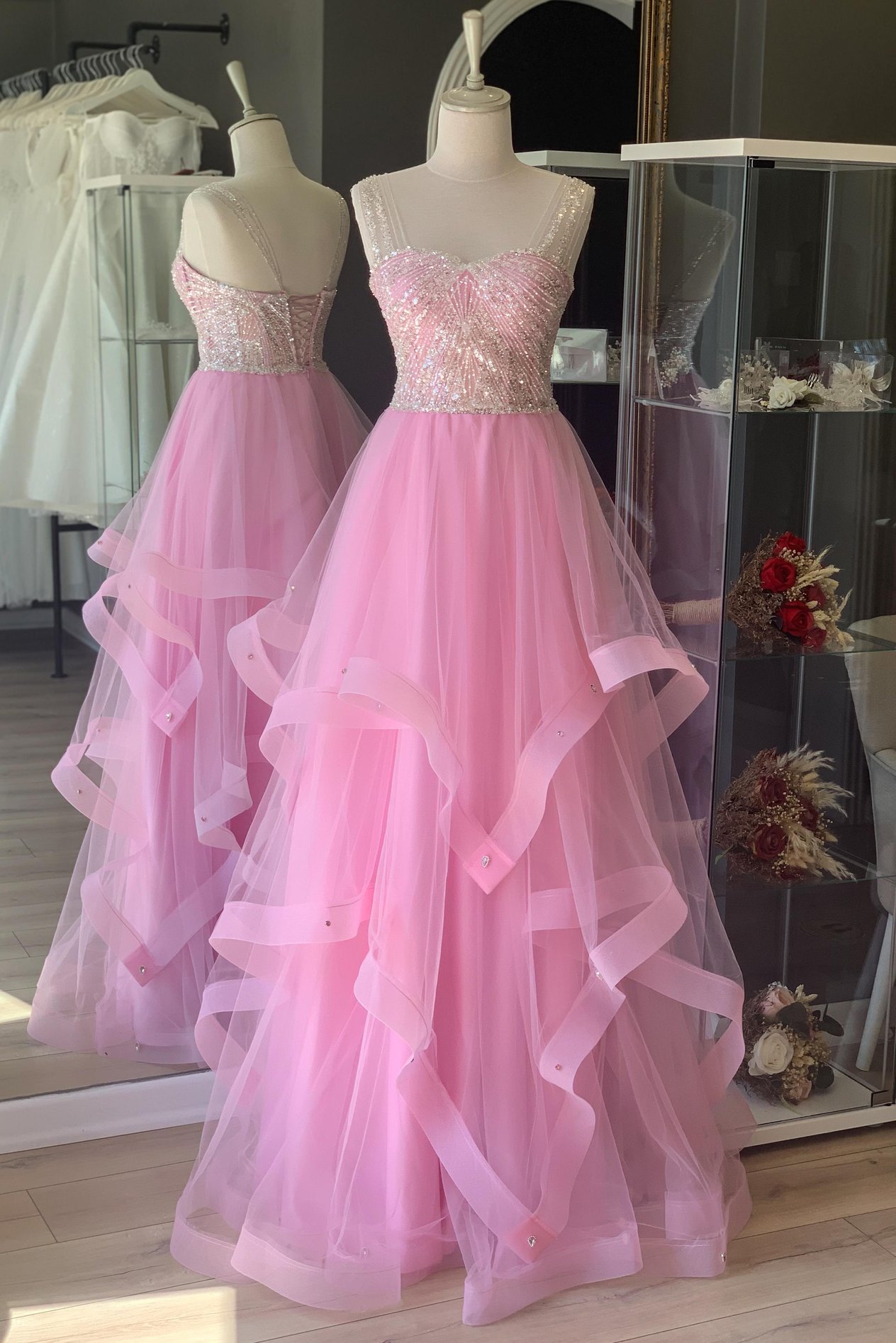 Pembe Gren Etekli ve Dantel Detaylı Maxi Abiye ve Gece Elbisesi