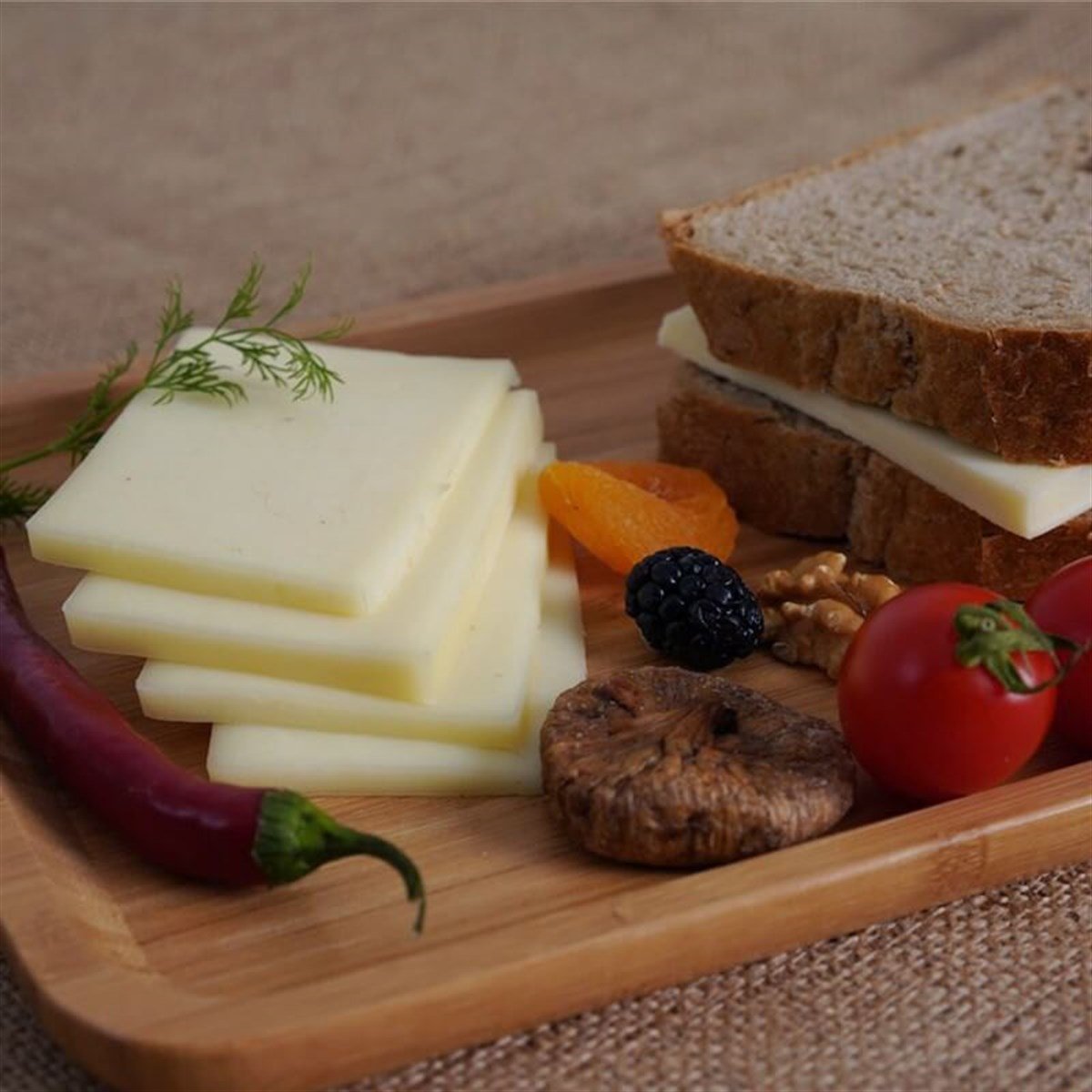 Taze Kaşar 700 Gr