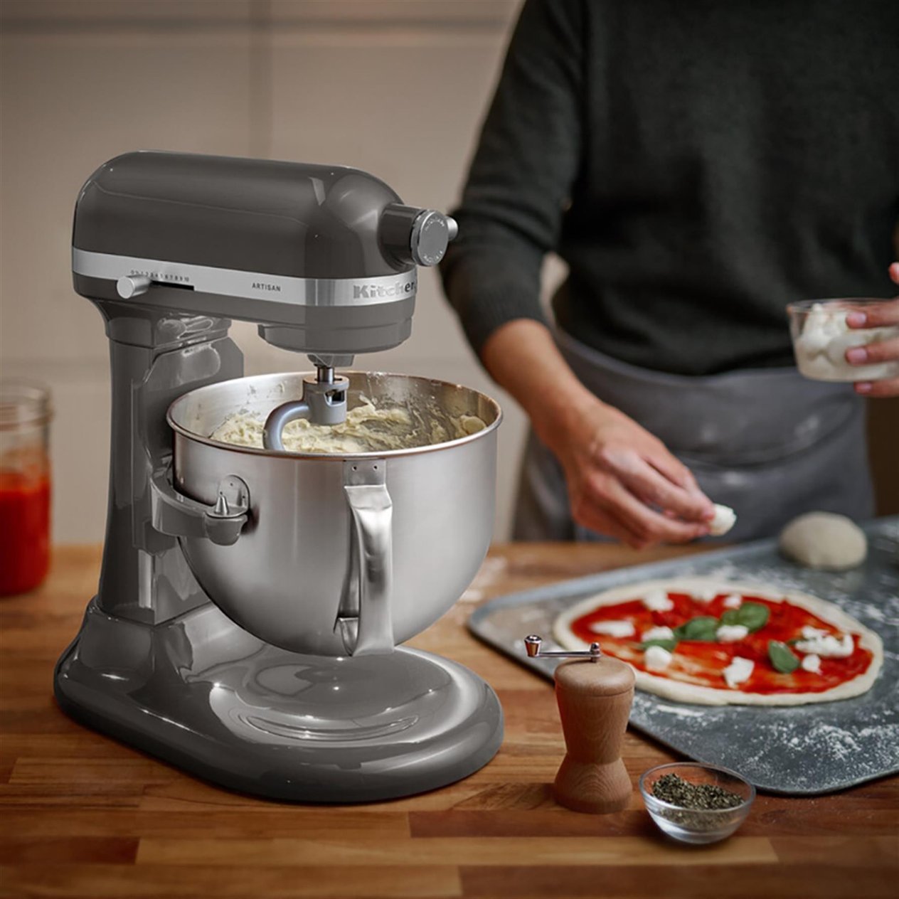 KitchenaidKitchenAid Artisan 5,6 L Kaldırılabilir Kaseli Stand Mikser - 5KSM60SPX (5KSM60SPXECU)5KSM60SPXECU