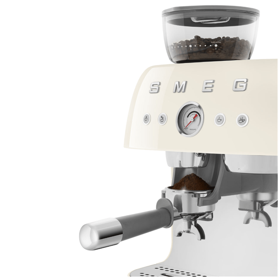 SMEGKREM ÖĞÜTÜCÜLÜ ESPRESSO KAHVE MAKİNESİ ECF03BLEUEGF03CREU