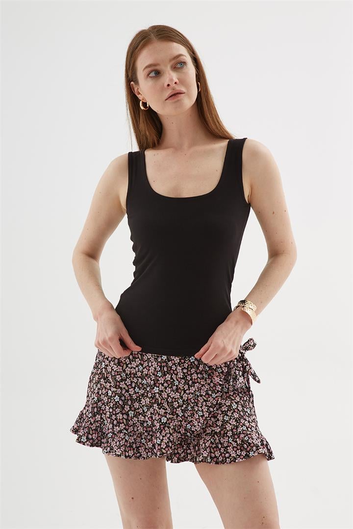 Kare Yaka Atlet Siyah | Fashion Friends