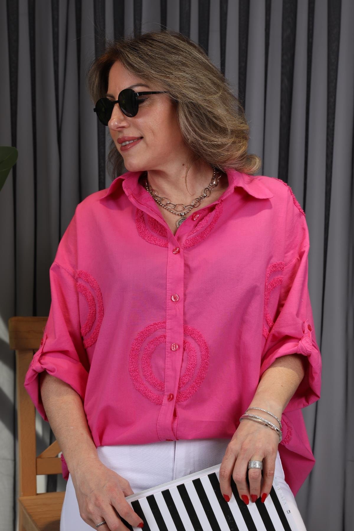 Daire Kabartmalı İthal Pembe Gömlek