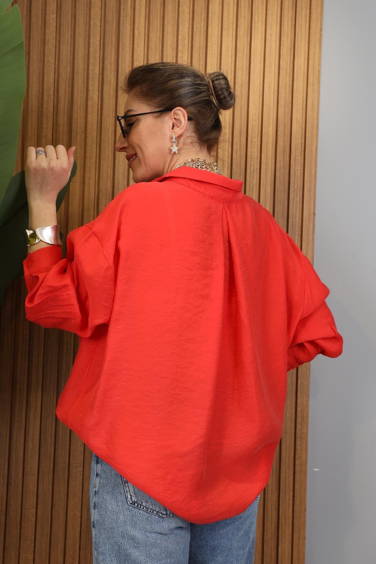 Düşük Omuz Oversize Kırmızı Gömlek