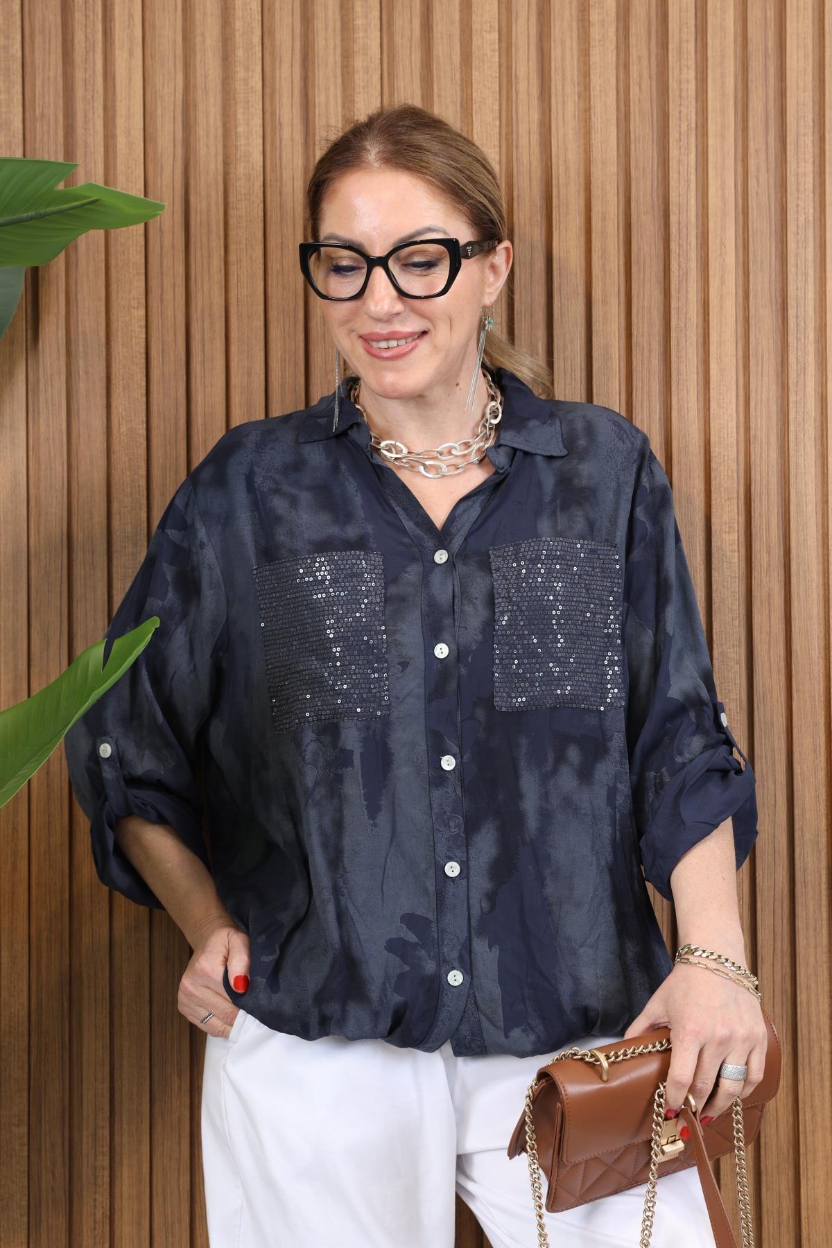İthal Batik Desen Pul Cep Lacivert Gömlek