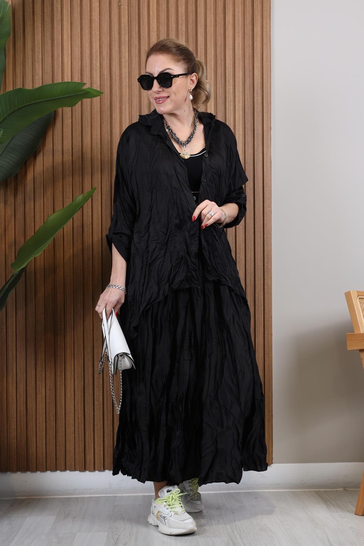 İthal Kırışık Model Siyah Takım