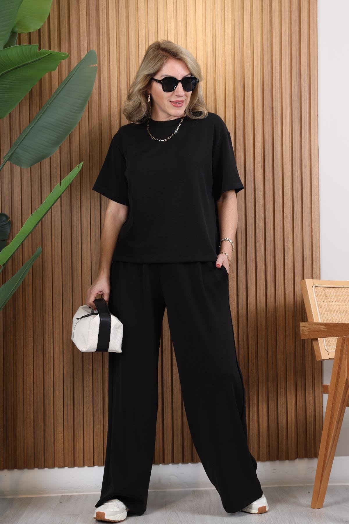 Siyah T-shirt Pantolon Takım