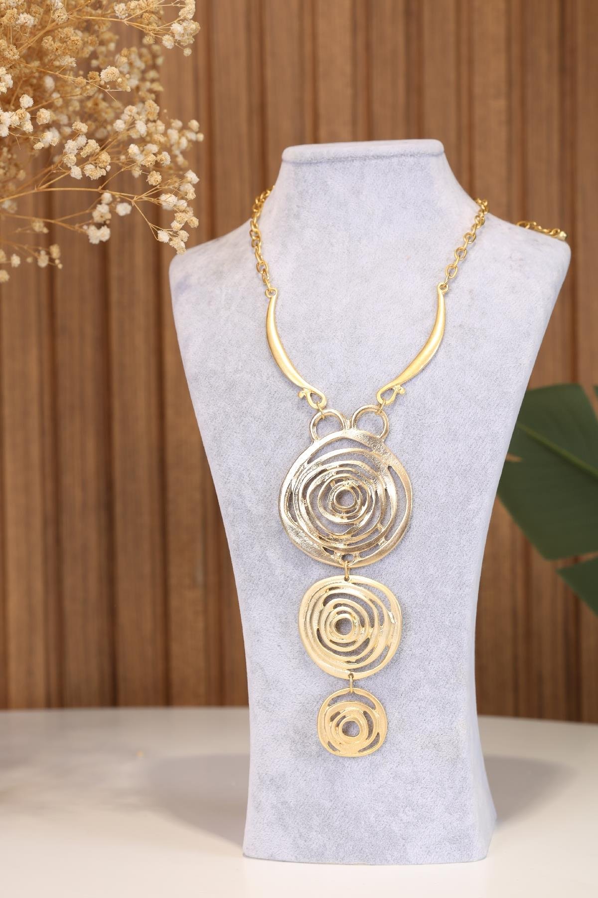 Spiral Model Gold Kolye