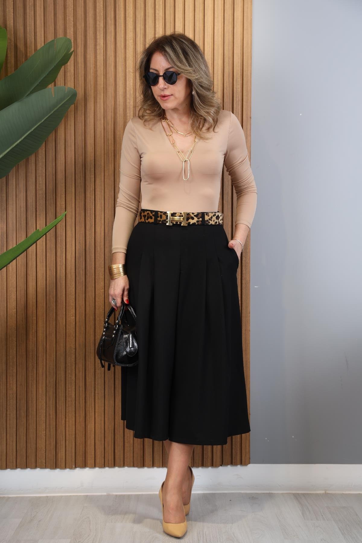 V Yaka Camel Zıbın Bodysuit