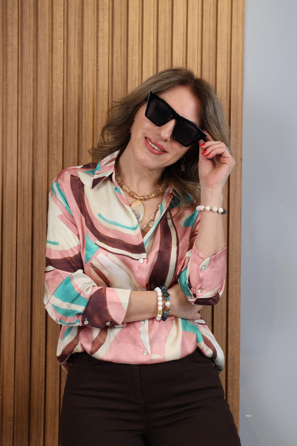  V-Neck Patterned Pink Satin Shirt