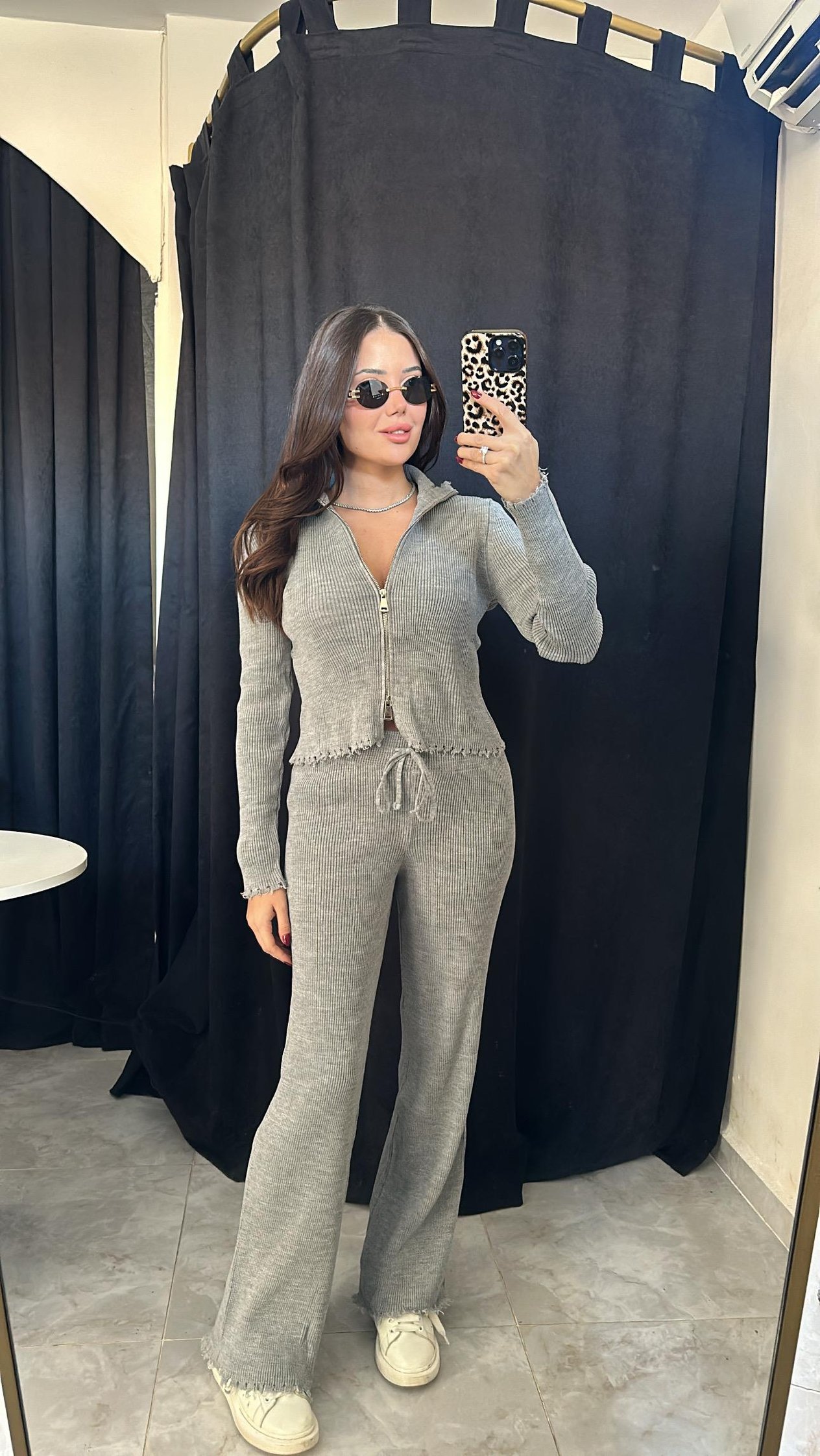 Marka Model Gri Çift Fermuarlı Triko Takım 