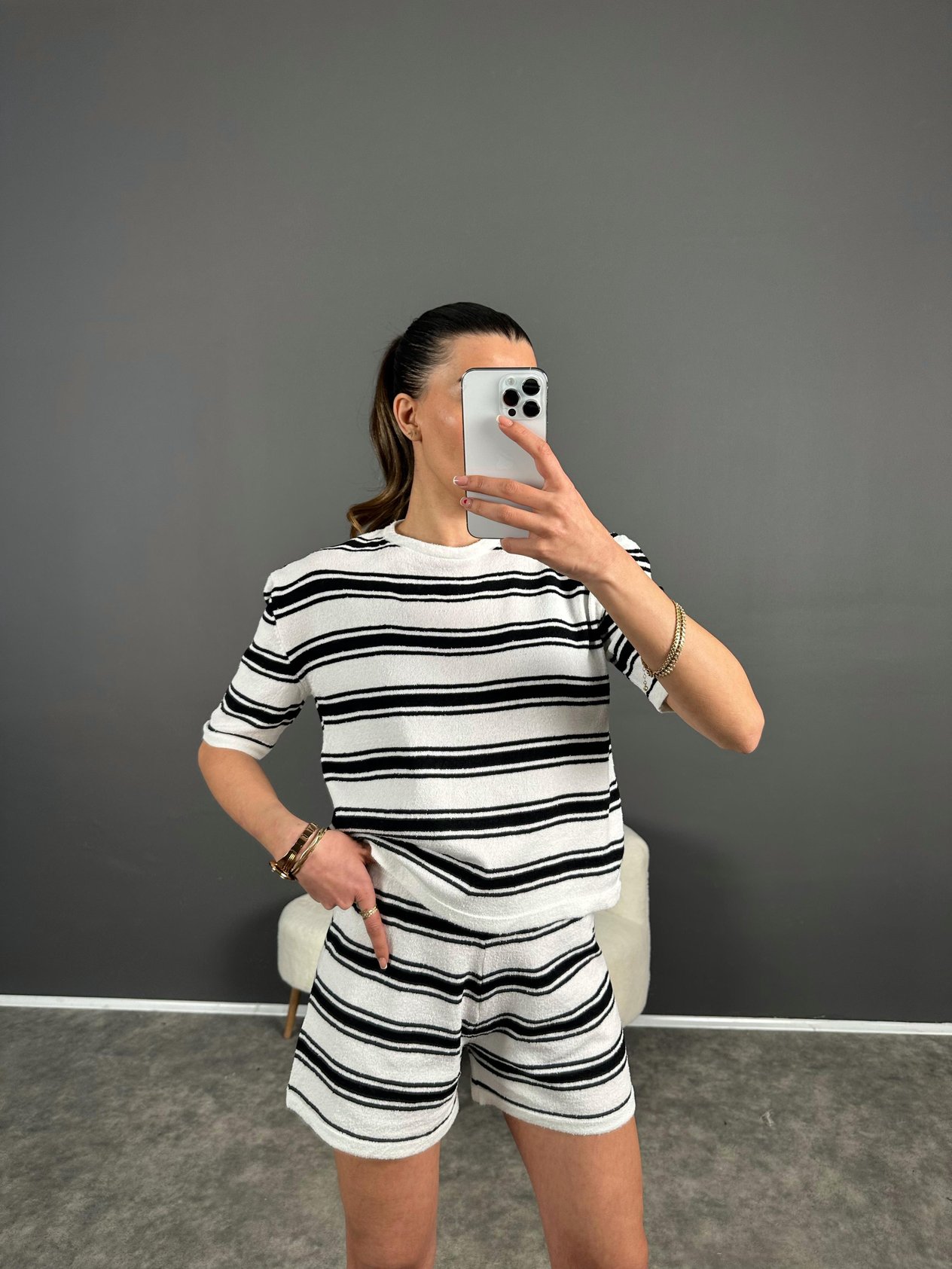 Beyaz Çizgili Triko Şort TakımGausTAKIMGU004689